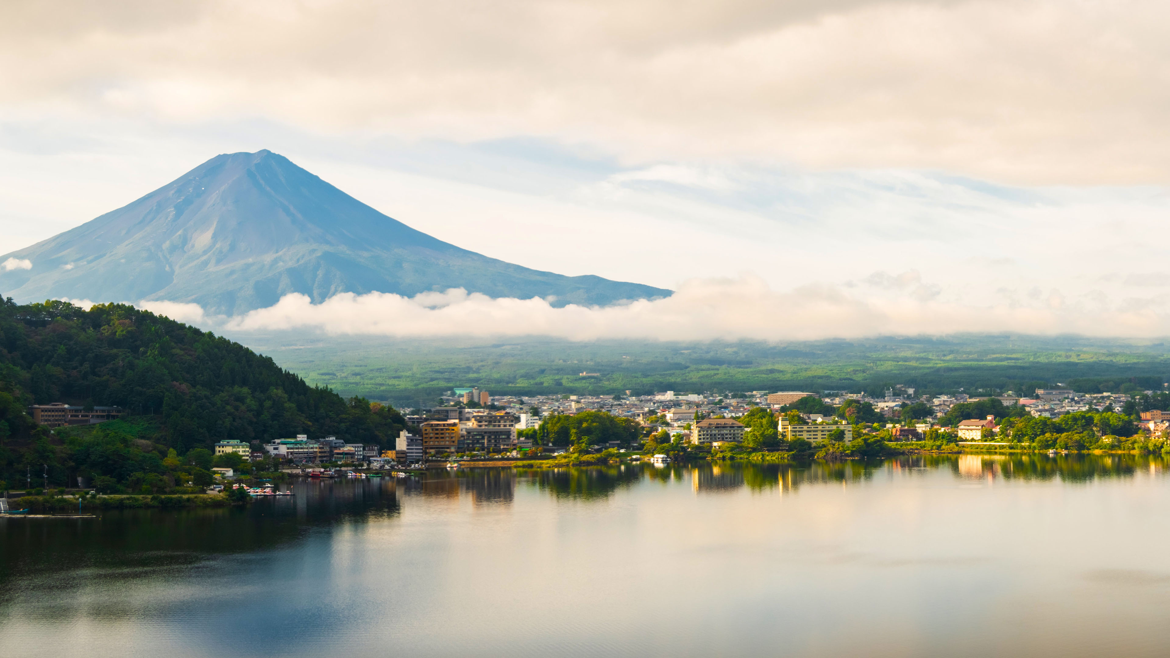 风景大片,火山,小镇,村庄,倒影