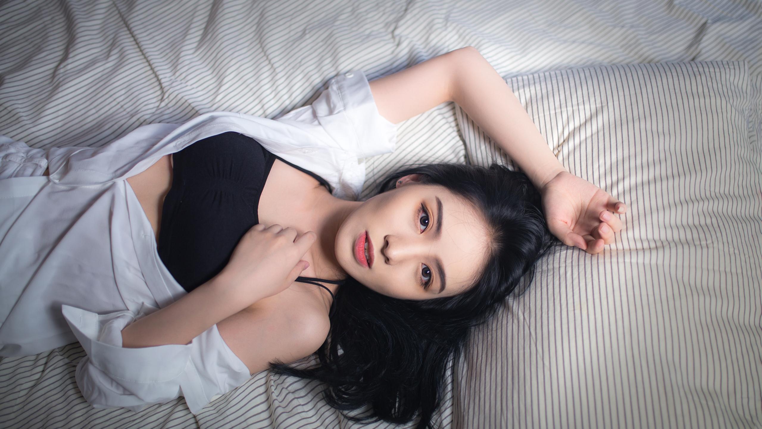 极品,,吊带,,香肩,,诱惑