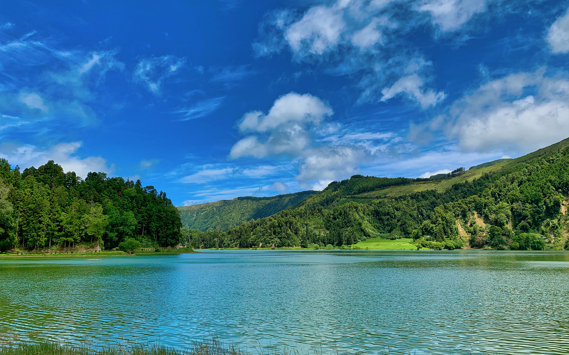 平静的湖面,,海天一色