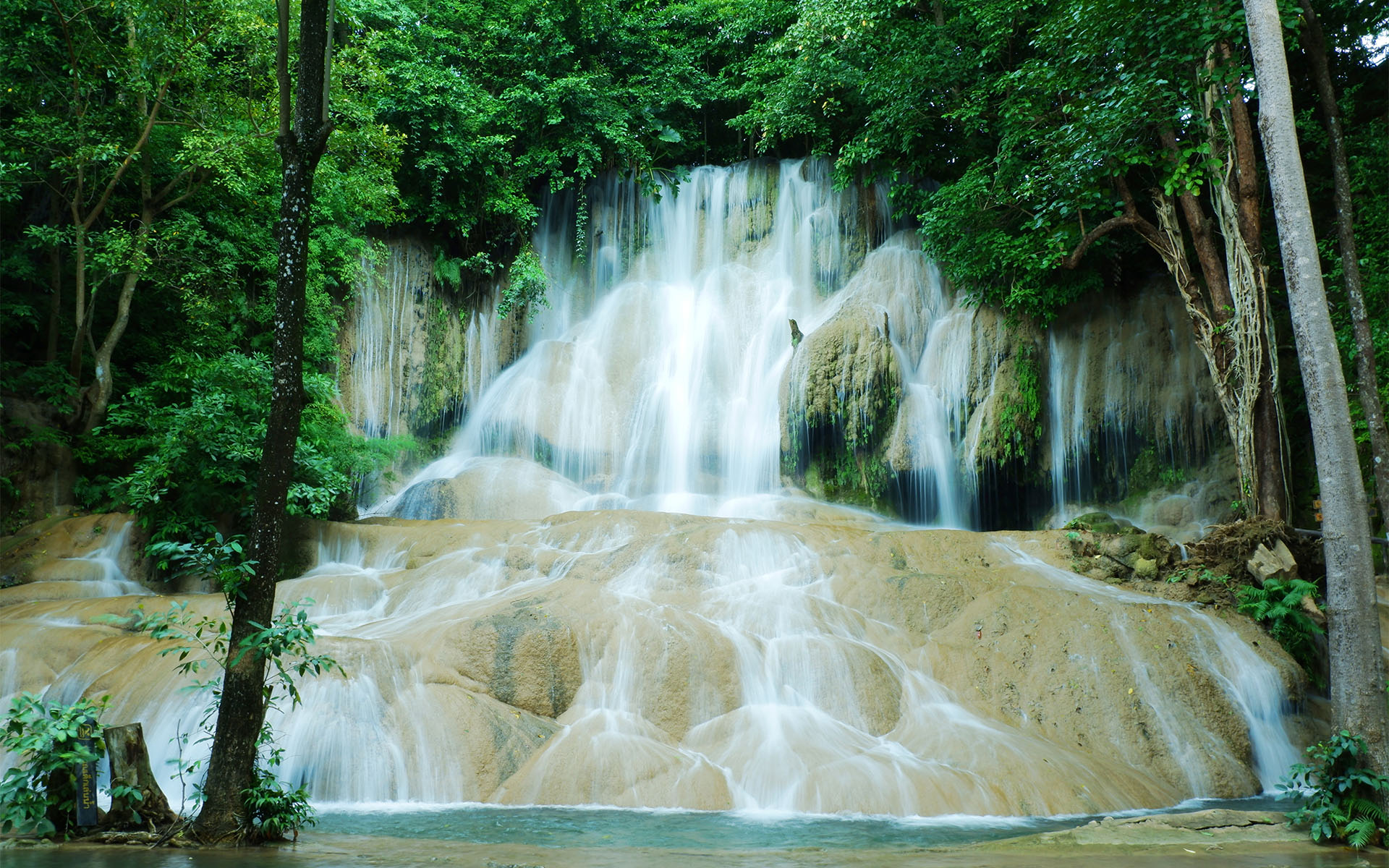 山间,,溪流,,瀑布,,