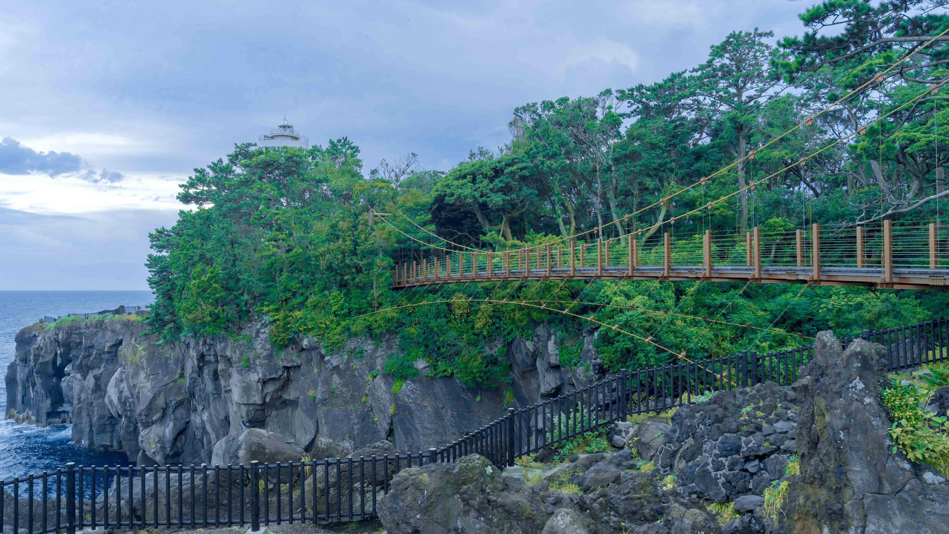 日本伊东城,海岸,,天空蔚蓝
