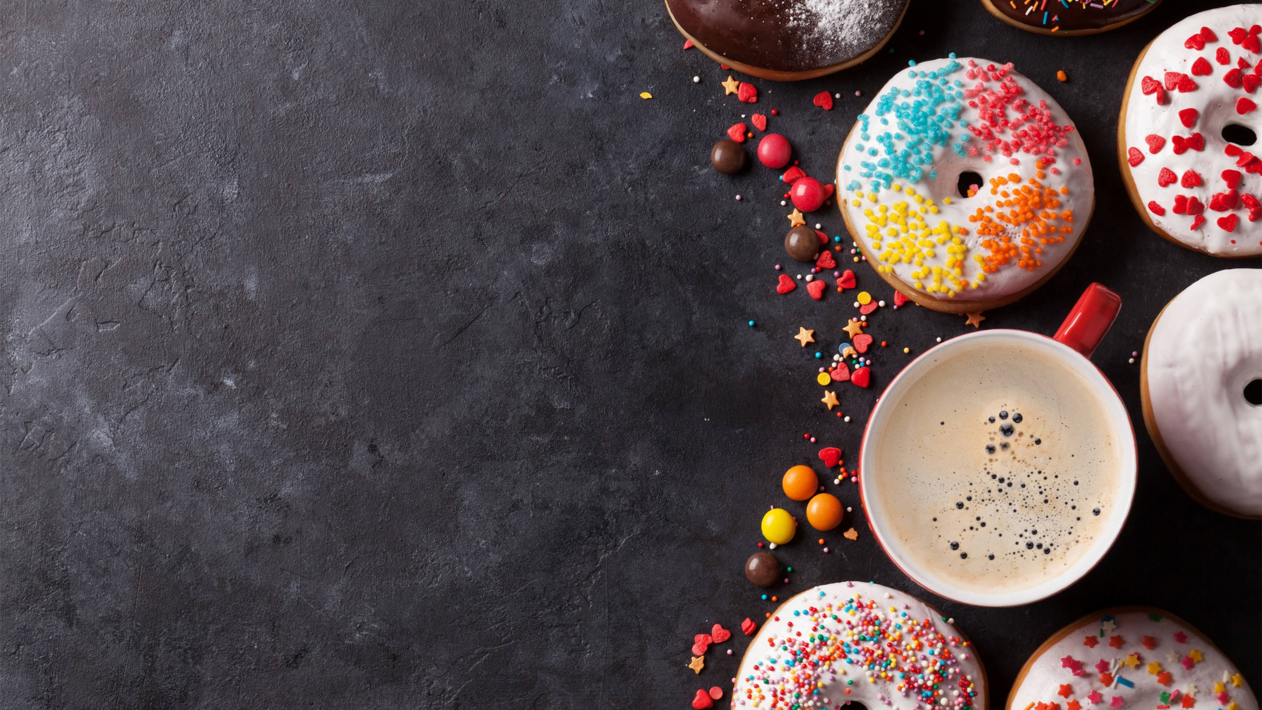 舒缓压力,甜甜圈,奶茶,巧克力,面包,蛋糕