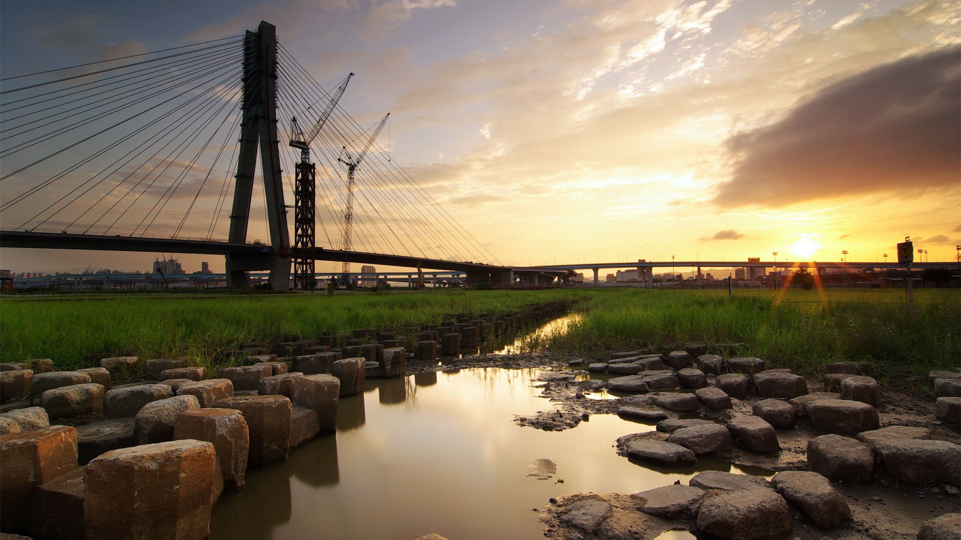 自然风光,晚霞,傍晚,石滩,大桥