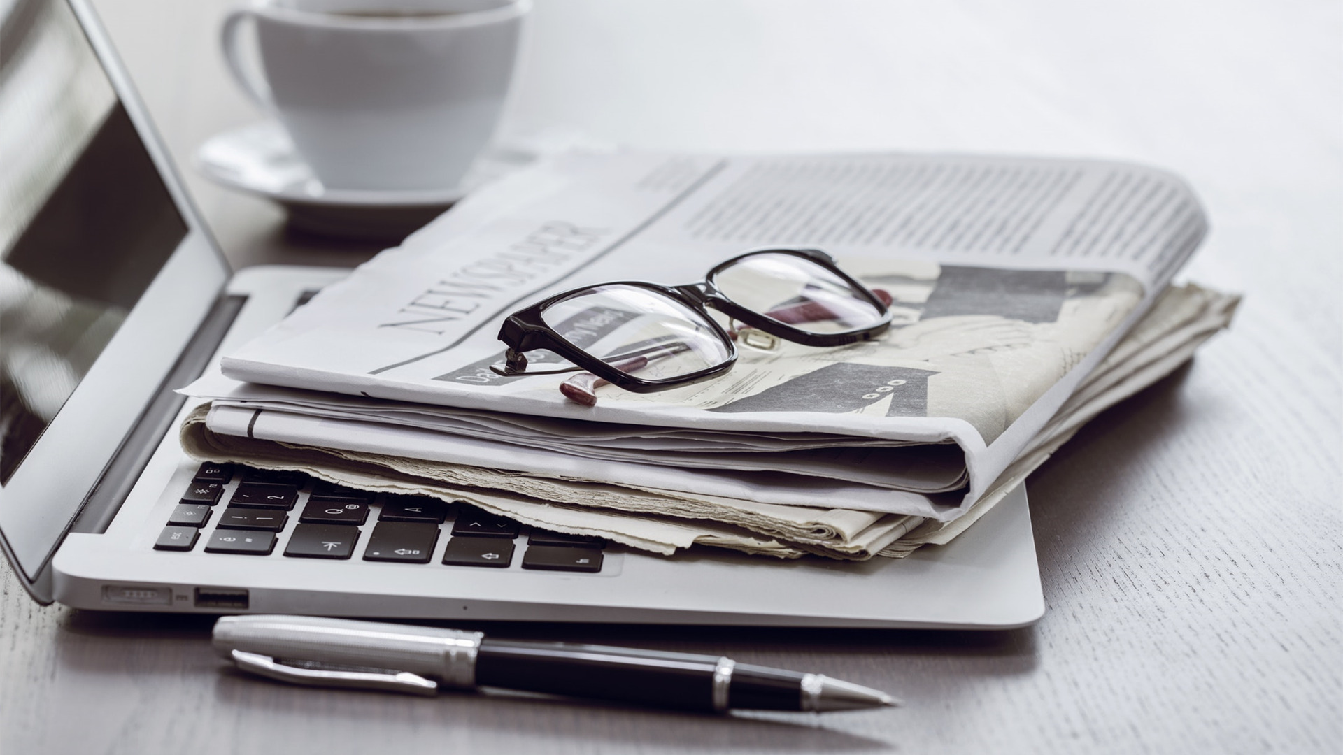 静物写真,咖啡,钢笔,眼镜,笔记本,电脑,报纸