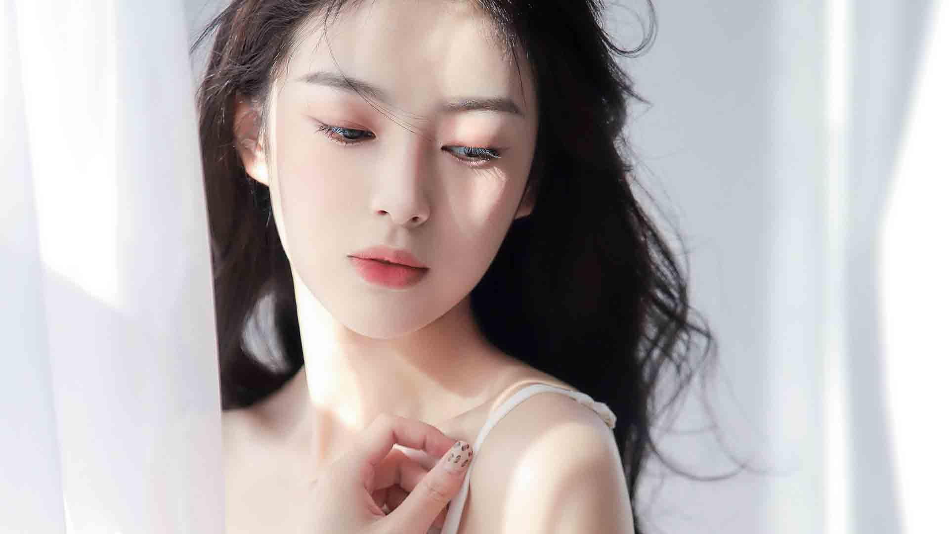 清纯,阳光,长发,吊带,窗帘