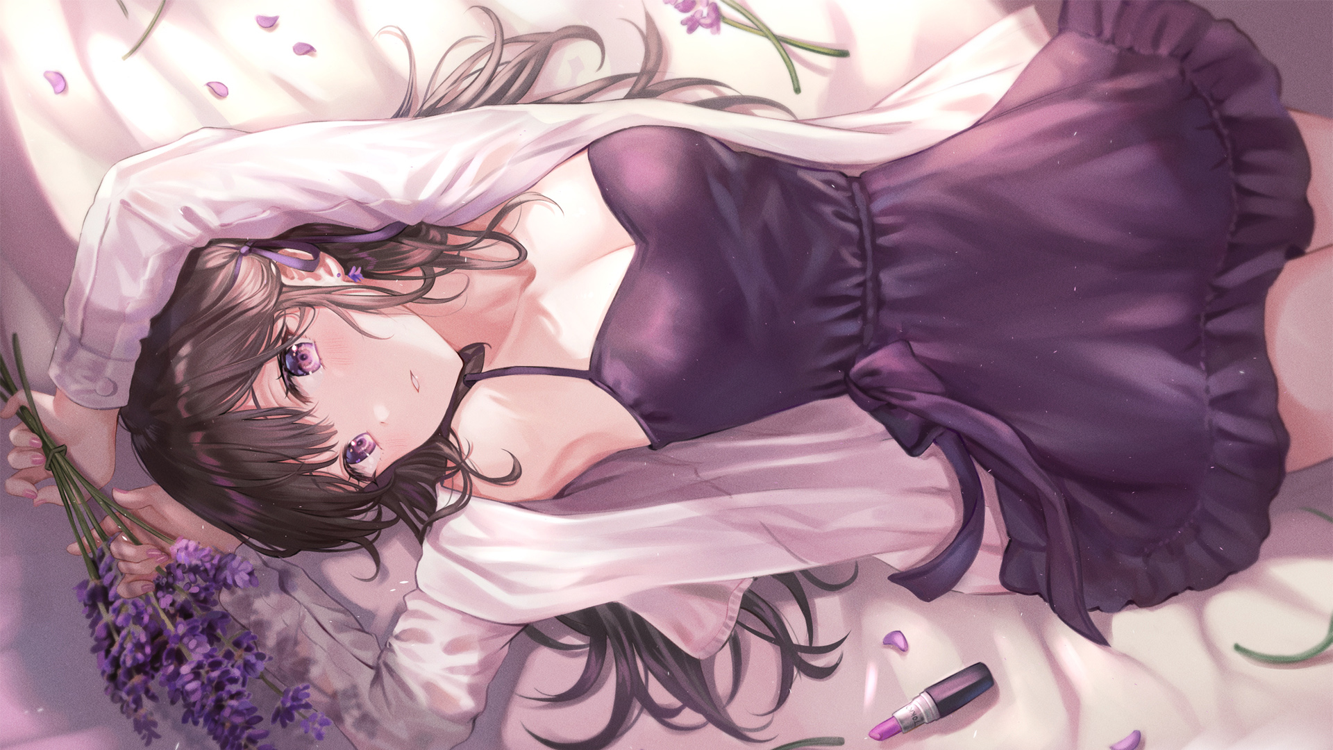 动漫女孩,,仰卧,,,漂亮,,紫色,,小睡裙