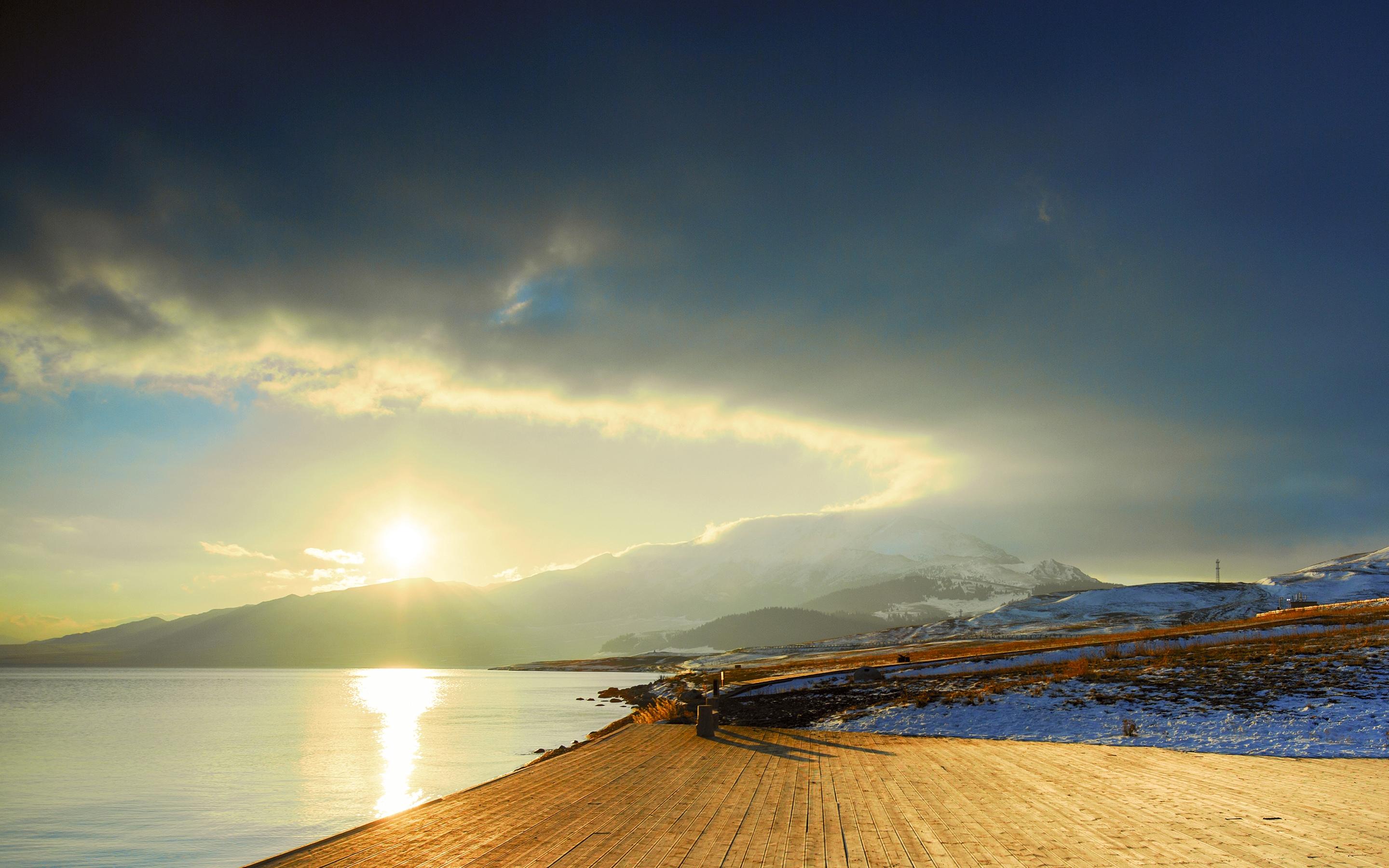 落日余晖,,新疆,赛里木湖,,日出,,风光