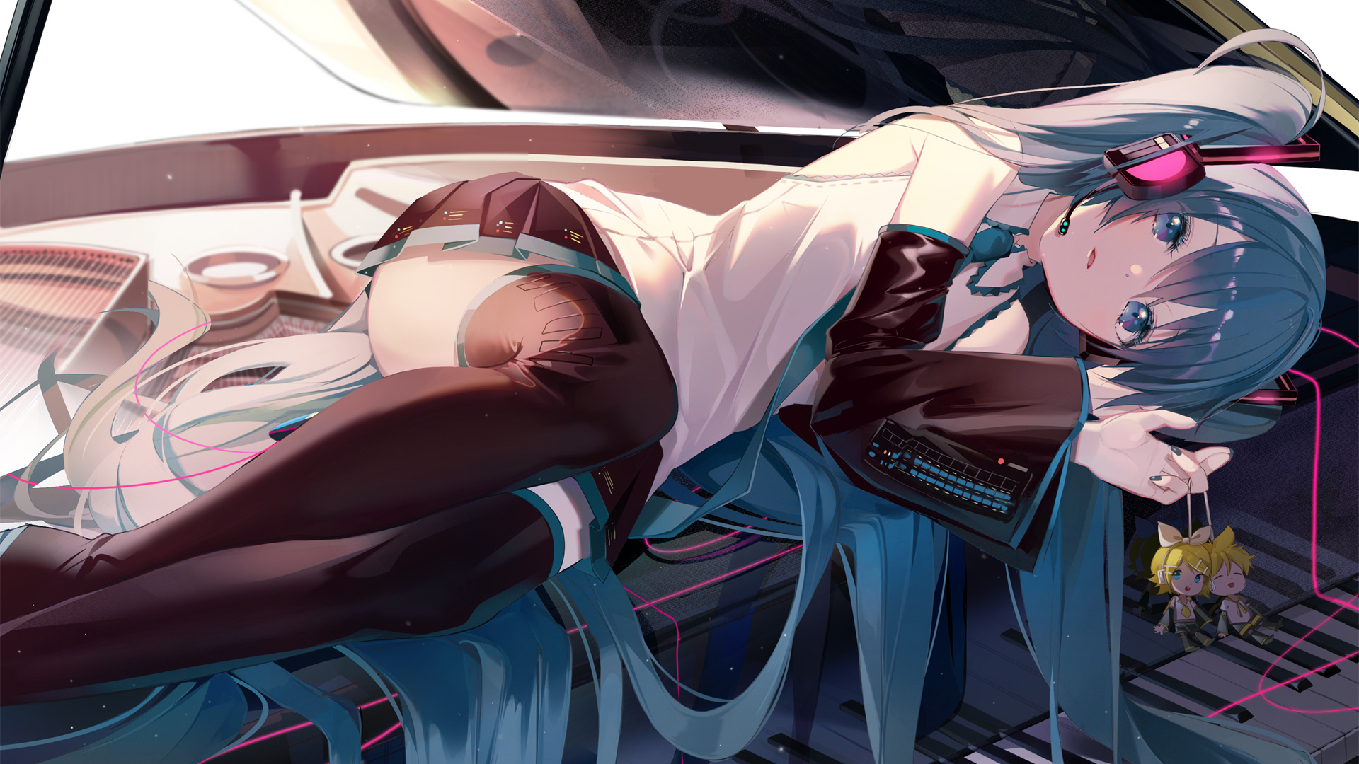 初音未来,,美少女,,钢琴