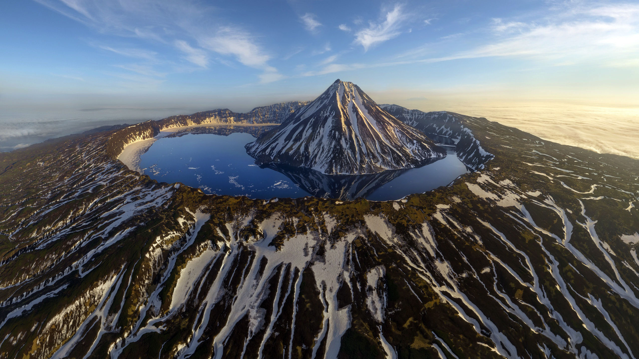 自然风光,海子,火山口,山顶