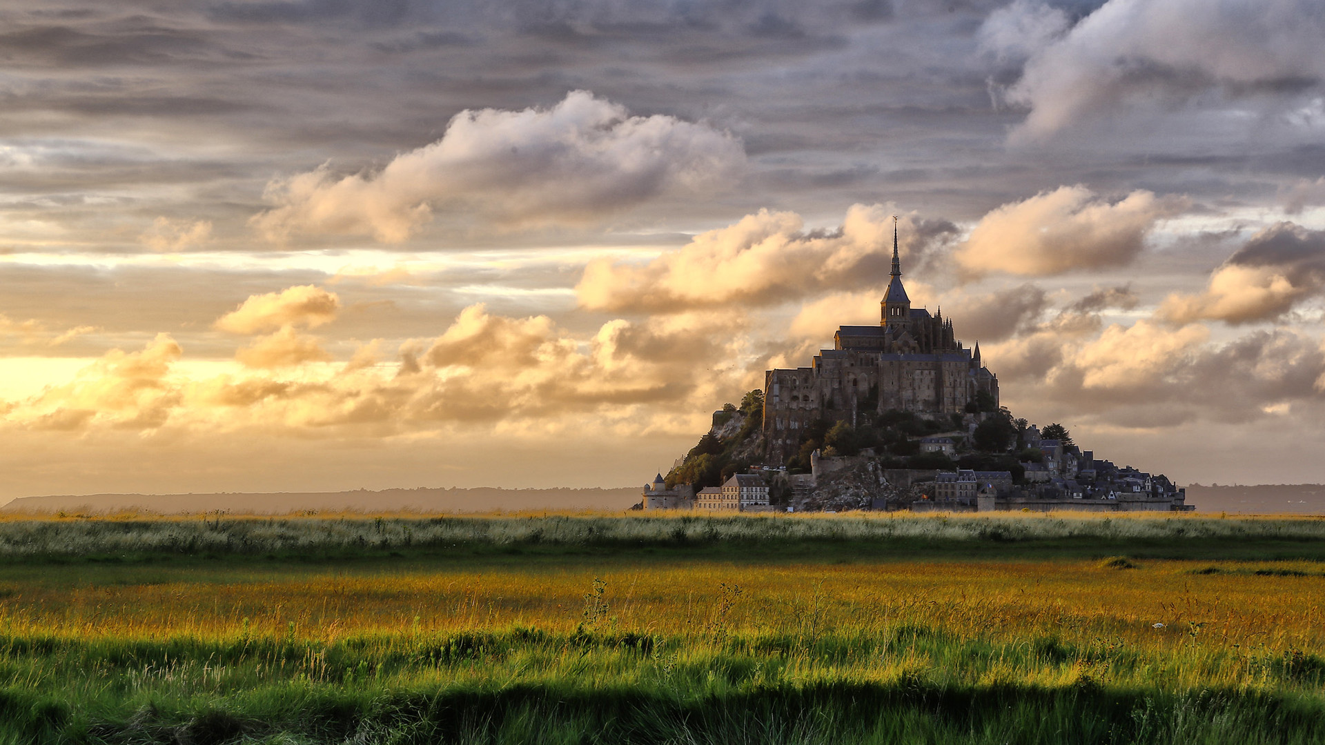 奇幻梦境,城堡,草原,天空,云朵