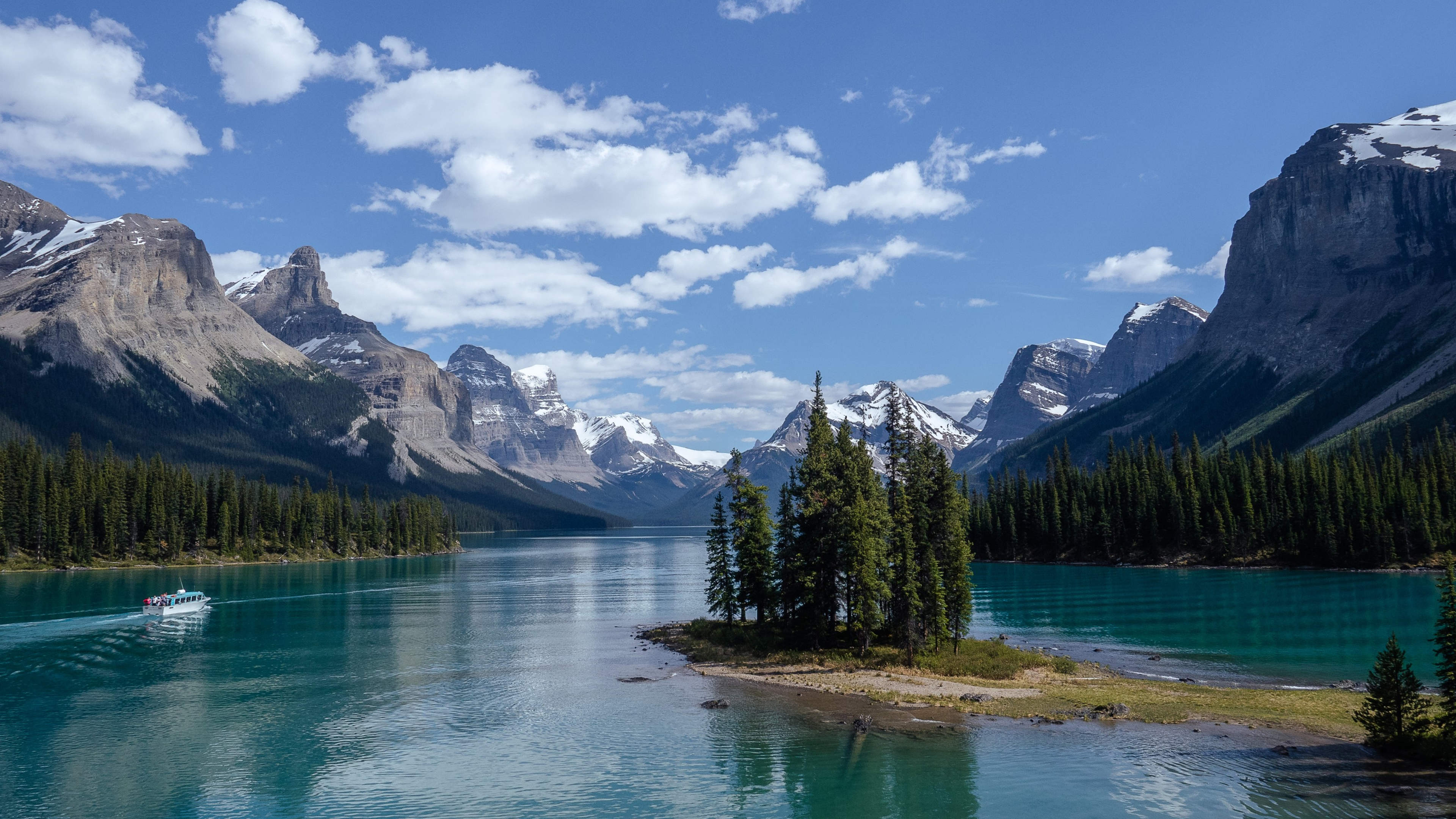 自然风光,雪山,湖心岛,云朵