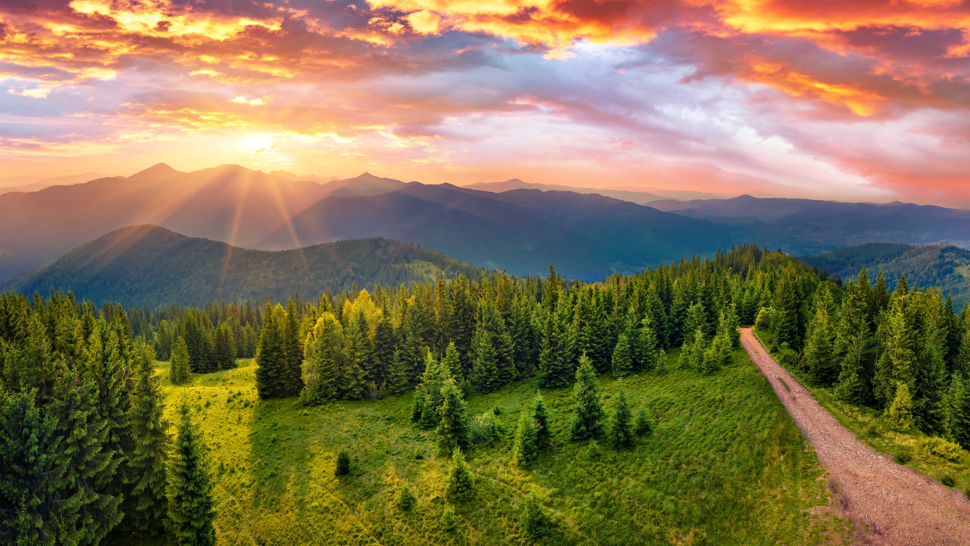 自然风光,日出,山峰,树林,彩云