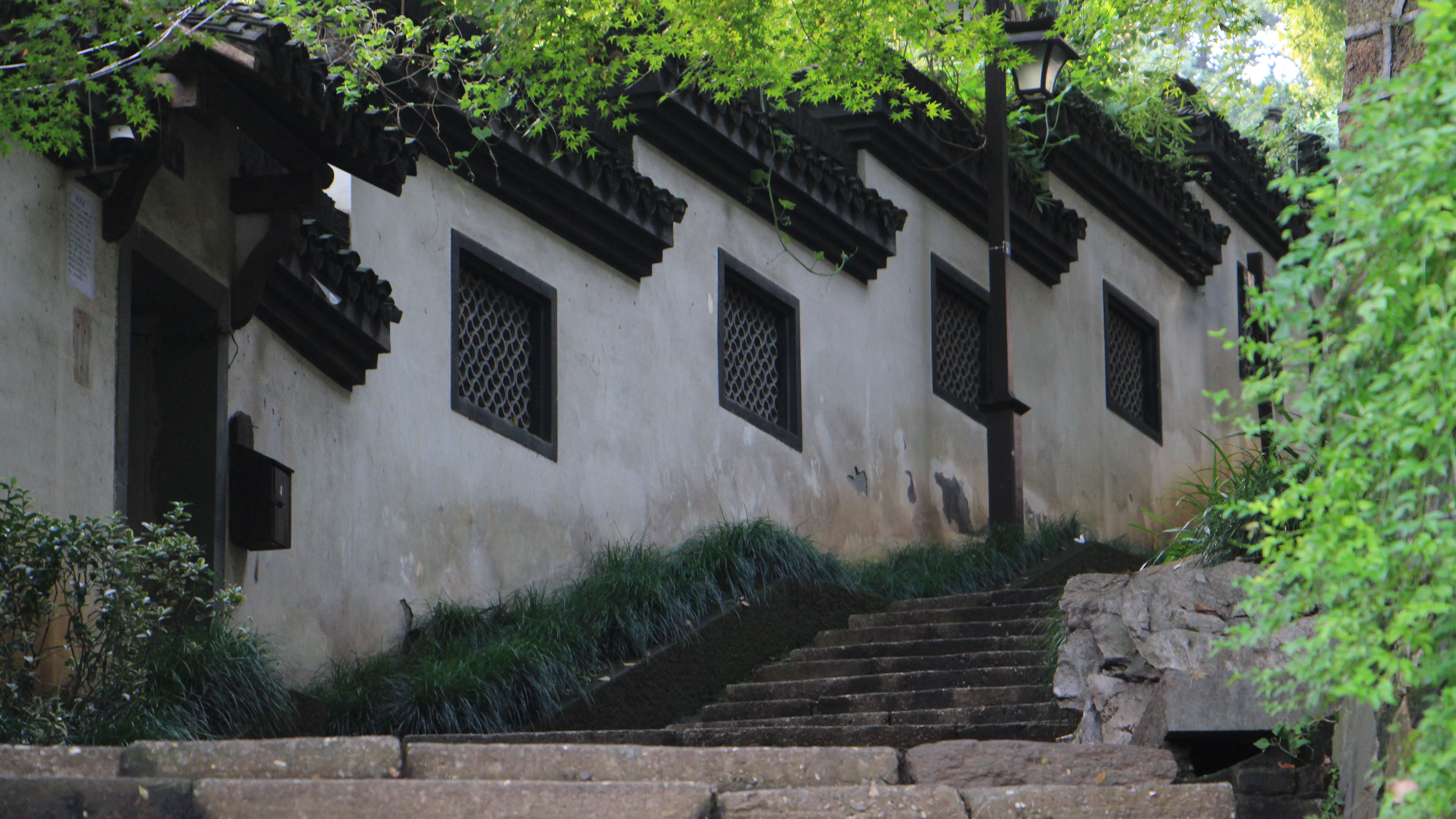 城市夜景,中式建筑,台阶,院墙