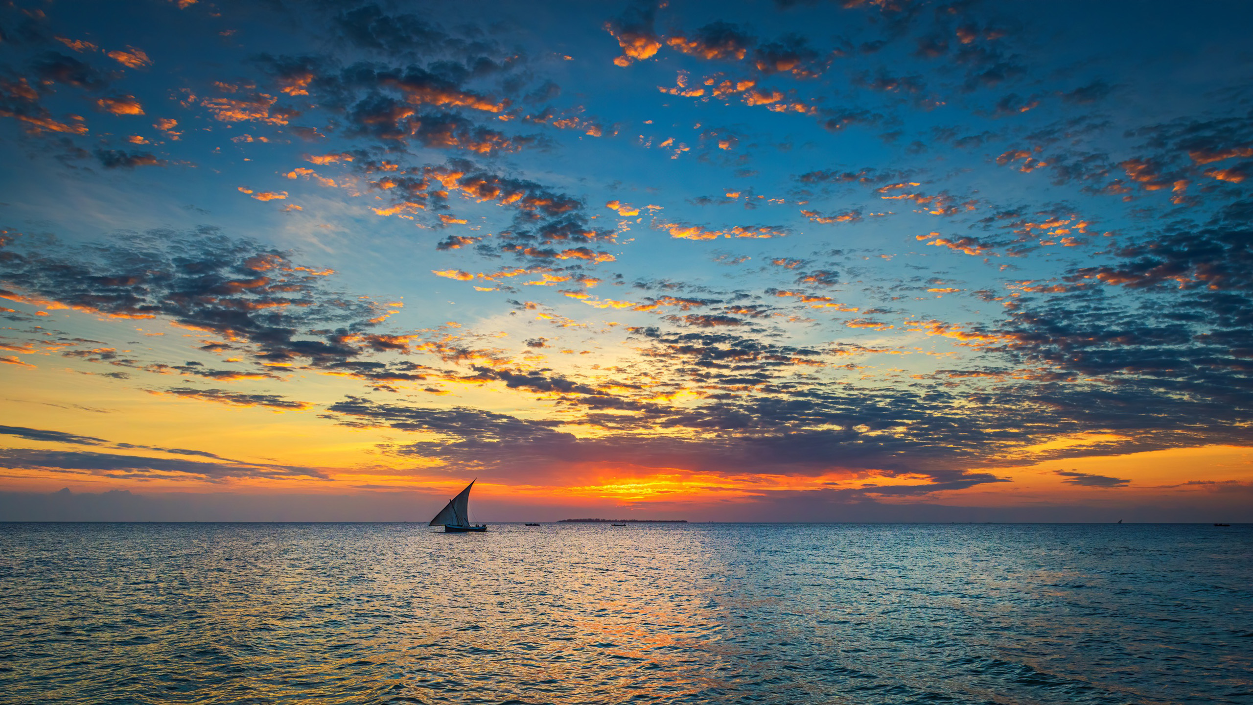海洋天堂,晚霞,帆船,蓝天