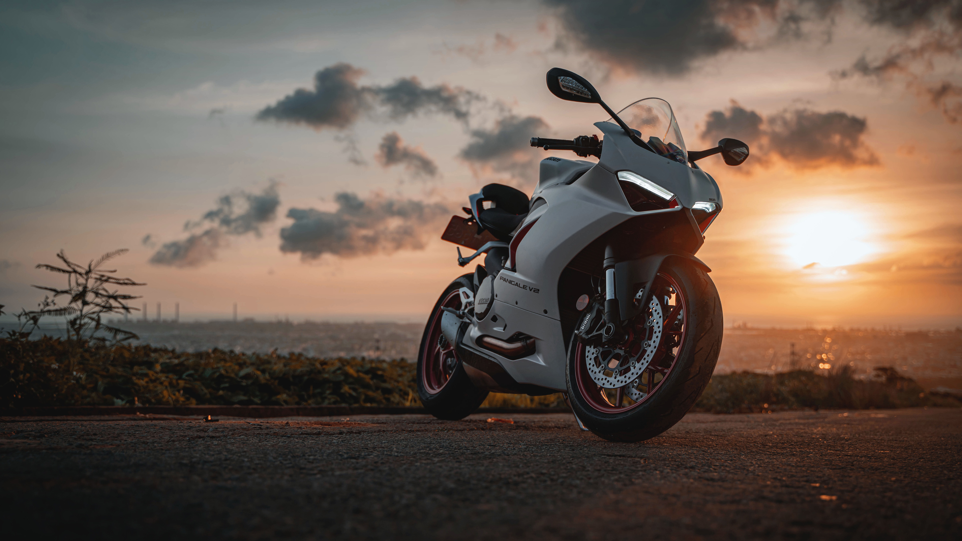 落日余晖,晚霞,摩托车,夕阳