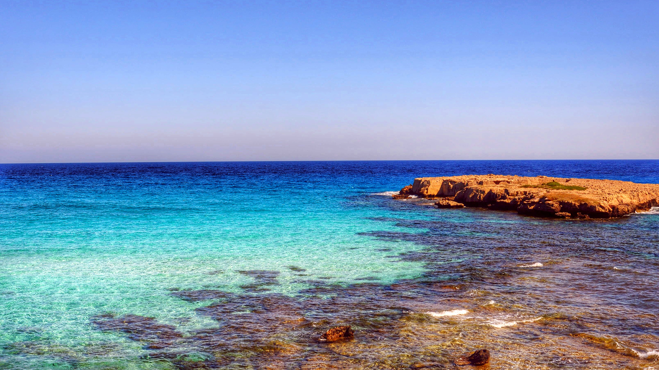 海洋天堂,海天一线,清澈的海水