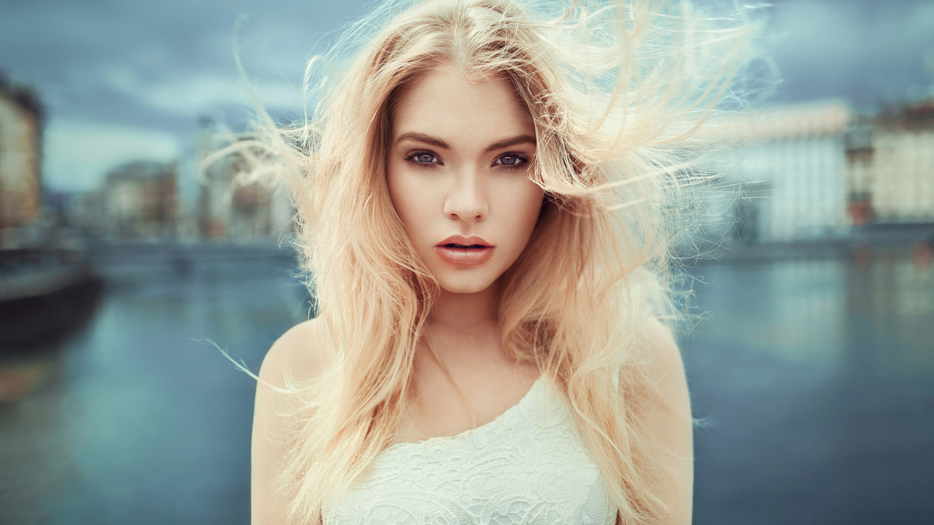 欧美女神,金发女郎,随风飘散