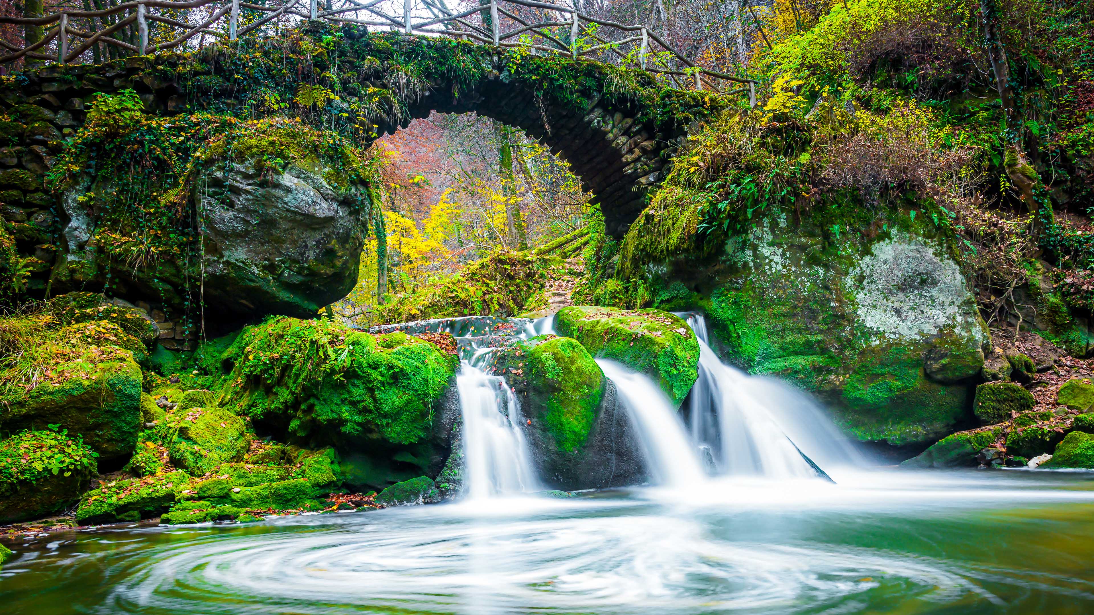 自然风光,拱桥,瀑布,延时,翠绿
