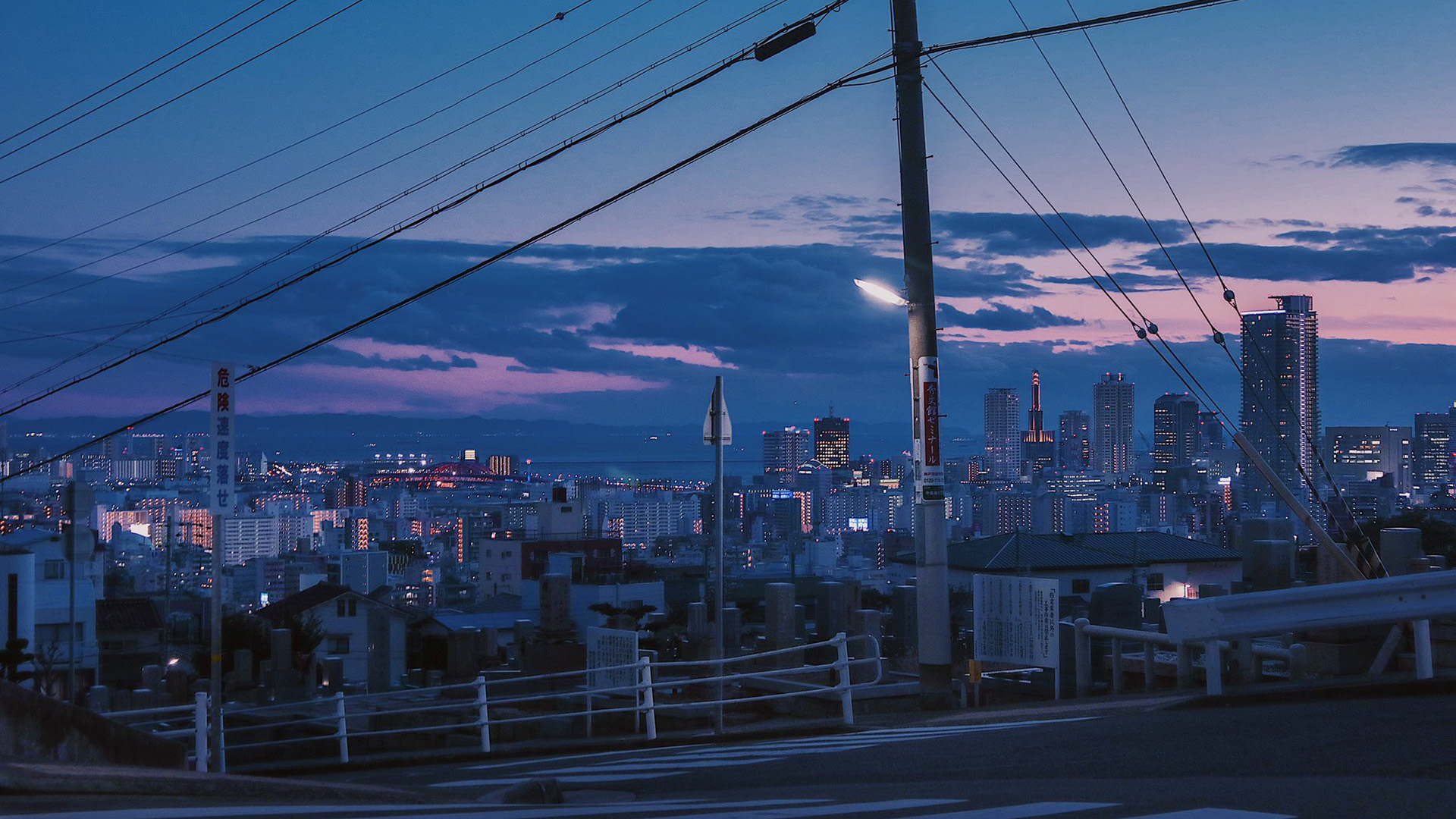 城市夜景,夜幕降临,电线杆,建筑