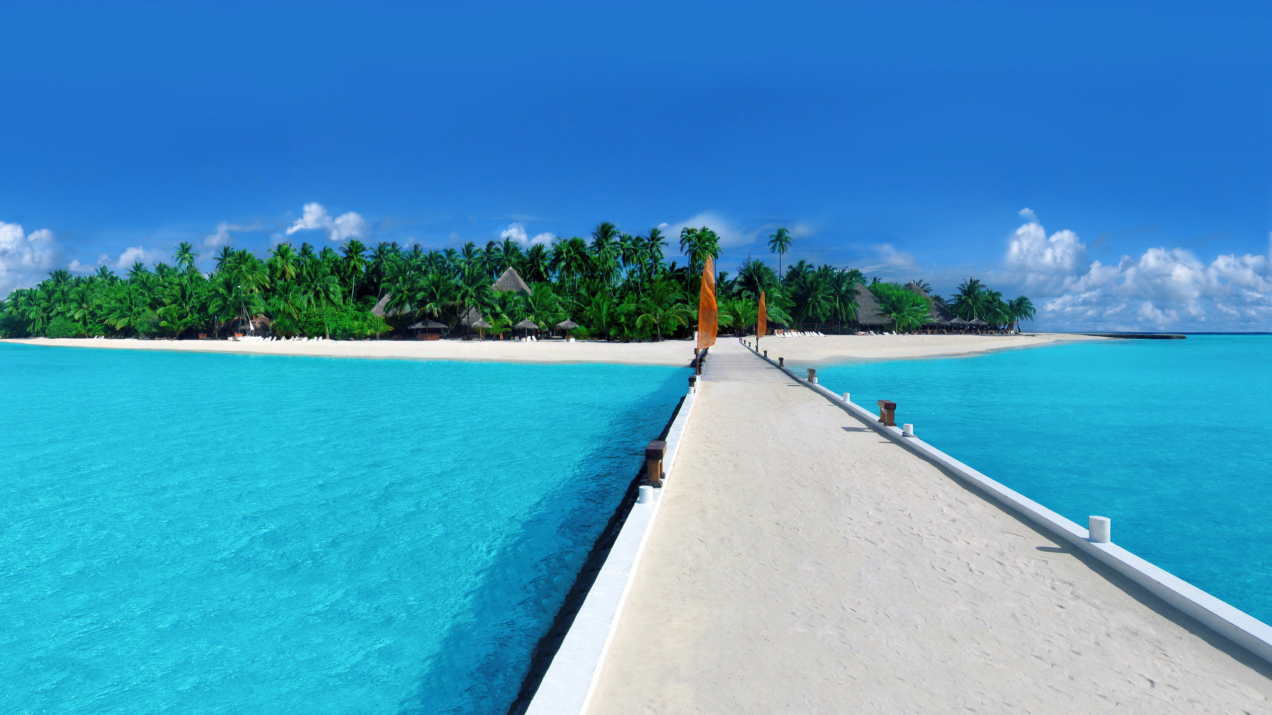 海洋天堂,白色沙滩,蓝天,清澈海水