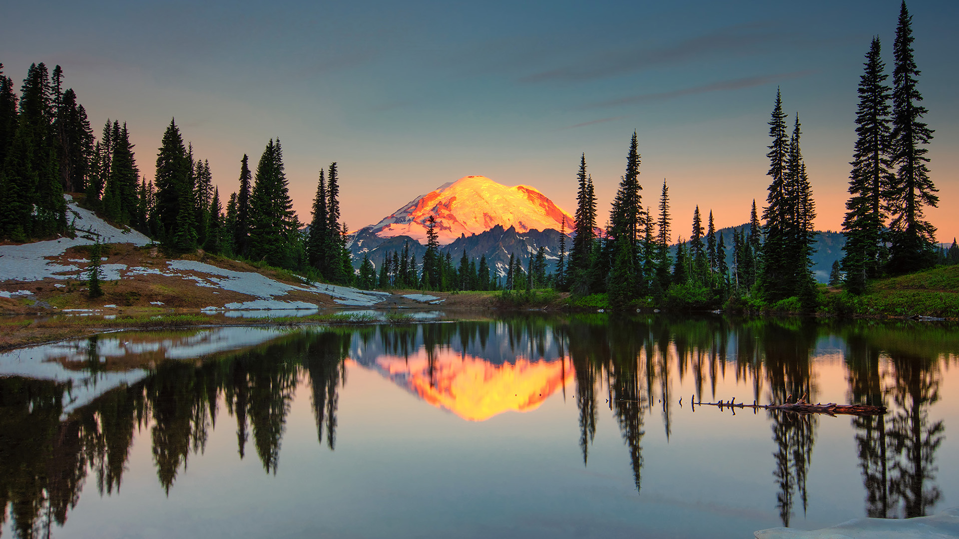 落日余晖,雪山,树林,湖畔