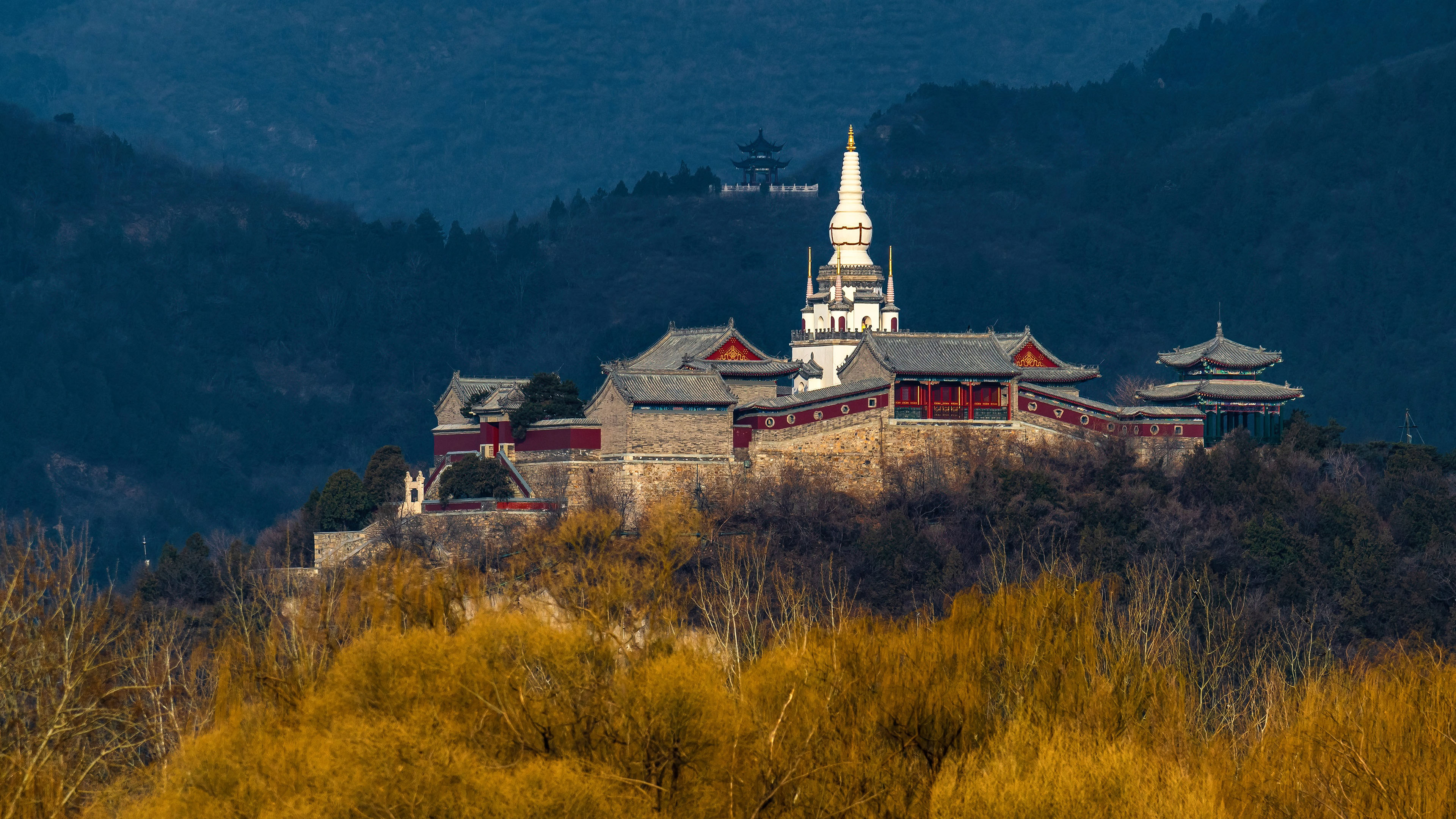 秋意正浓,寺庙,高山,山顶