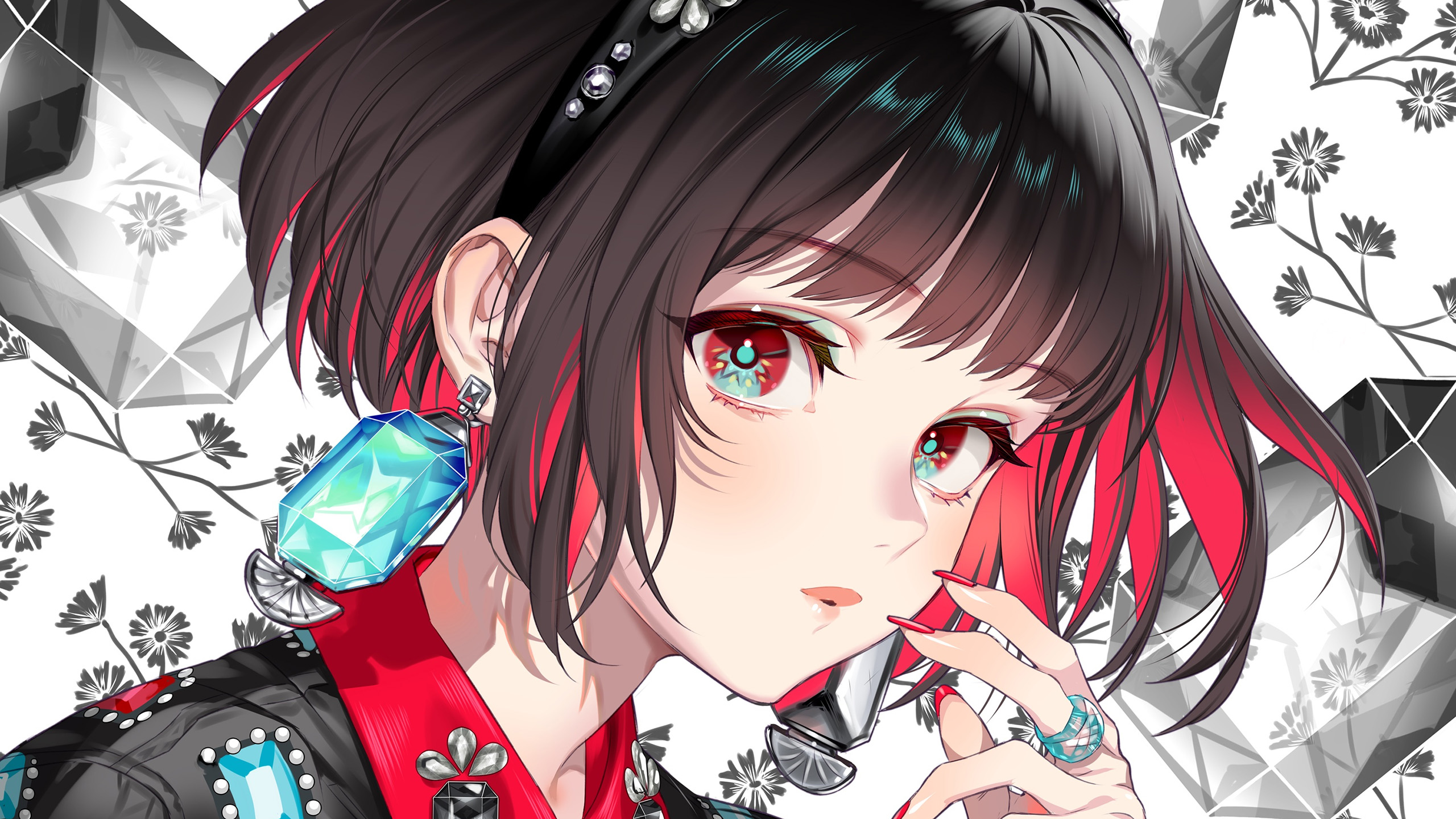 短发,钻石耳环,大眼睛,戒指,红发