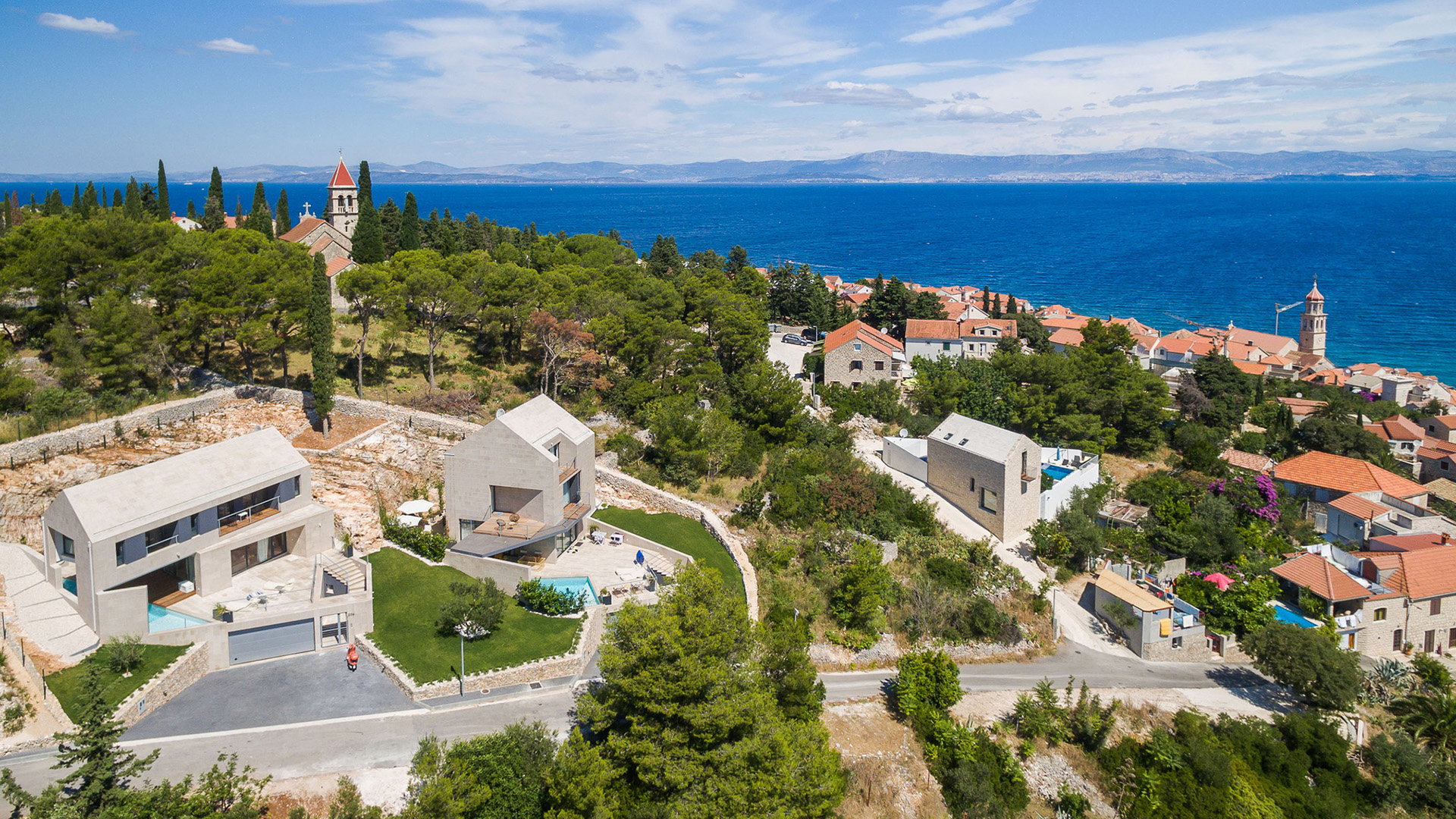 海滨城市,小镇,蓝色大海