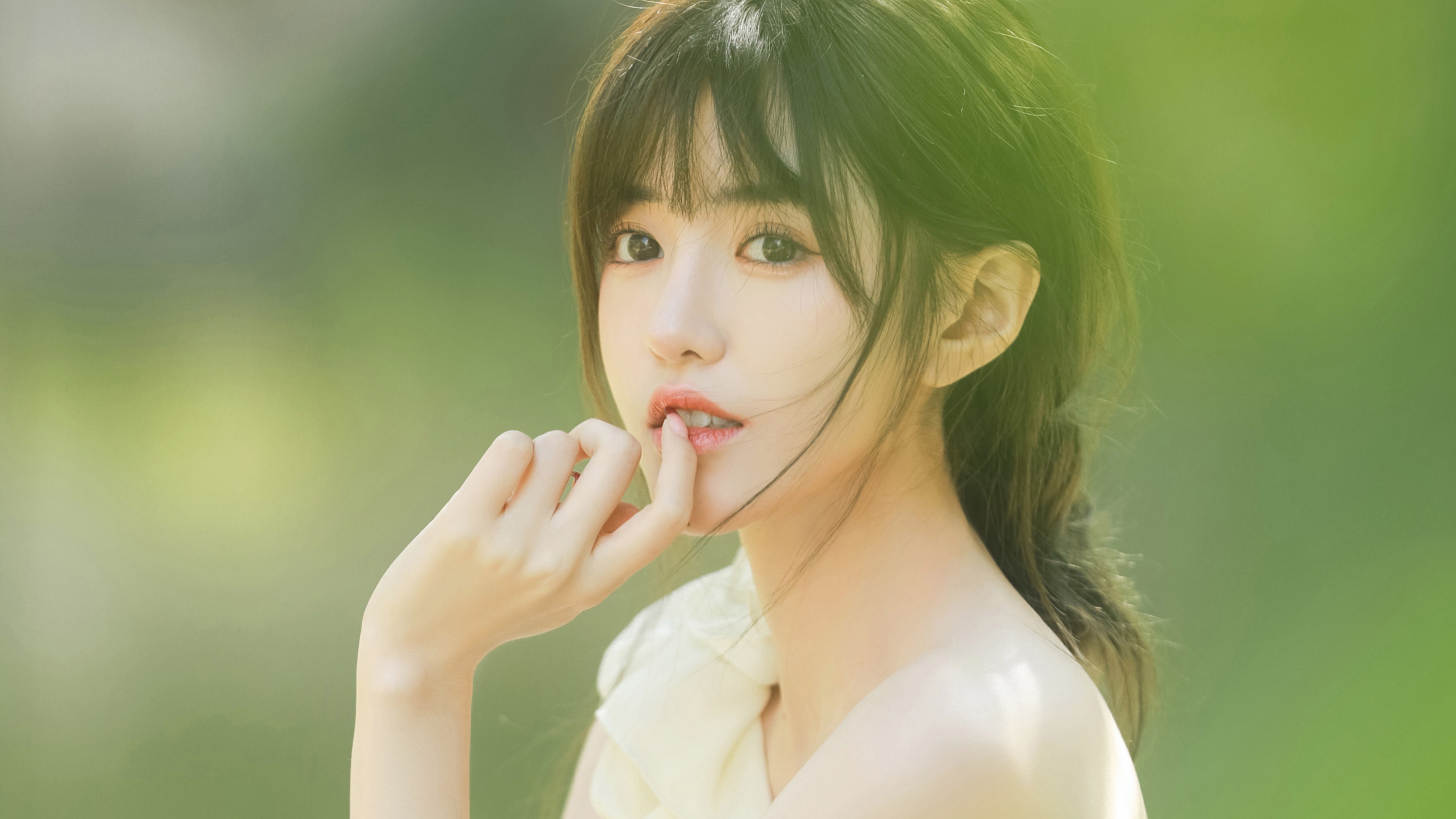 清纯,手指,嘴唇,碎发