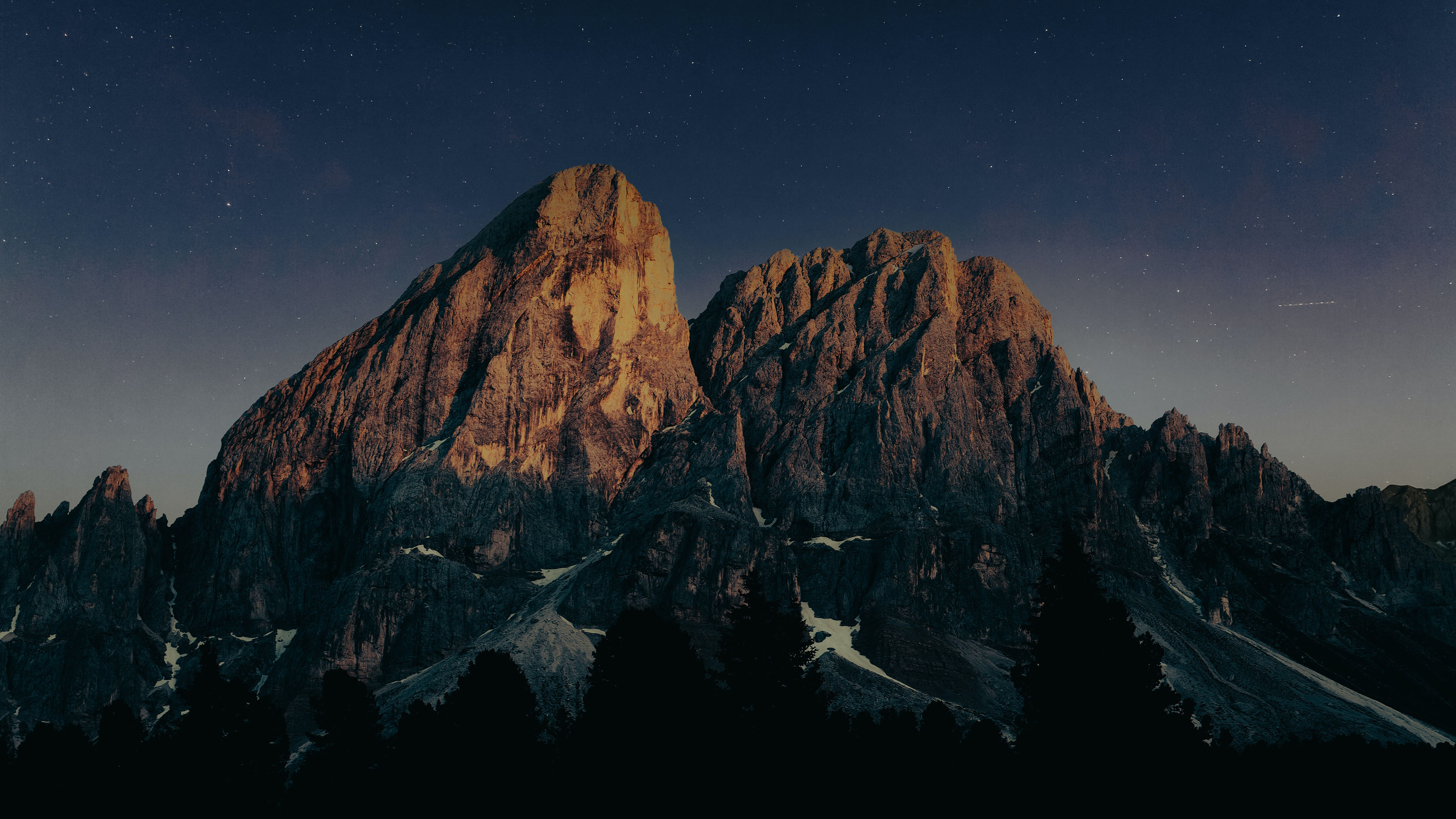 山峰,雪山,傍晚,树林