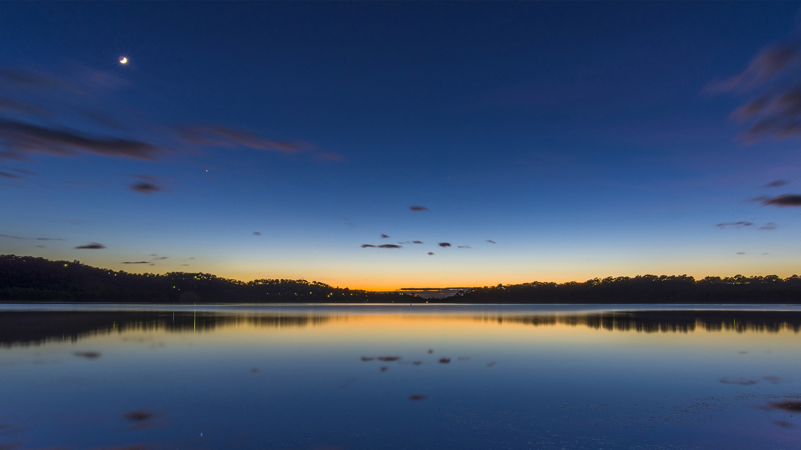 落日余晖,月亮,晚霞,湖