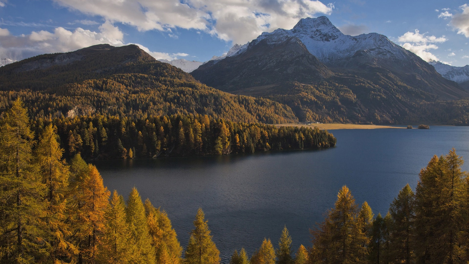 秋意正浓,蓝天,湖泊,树林