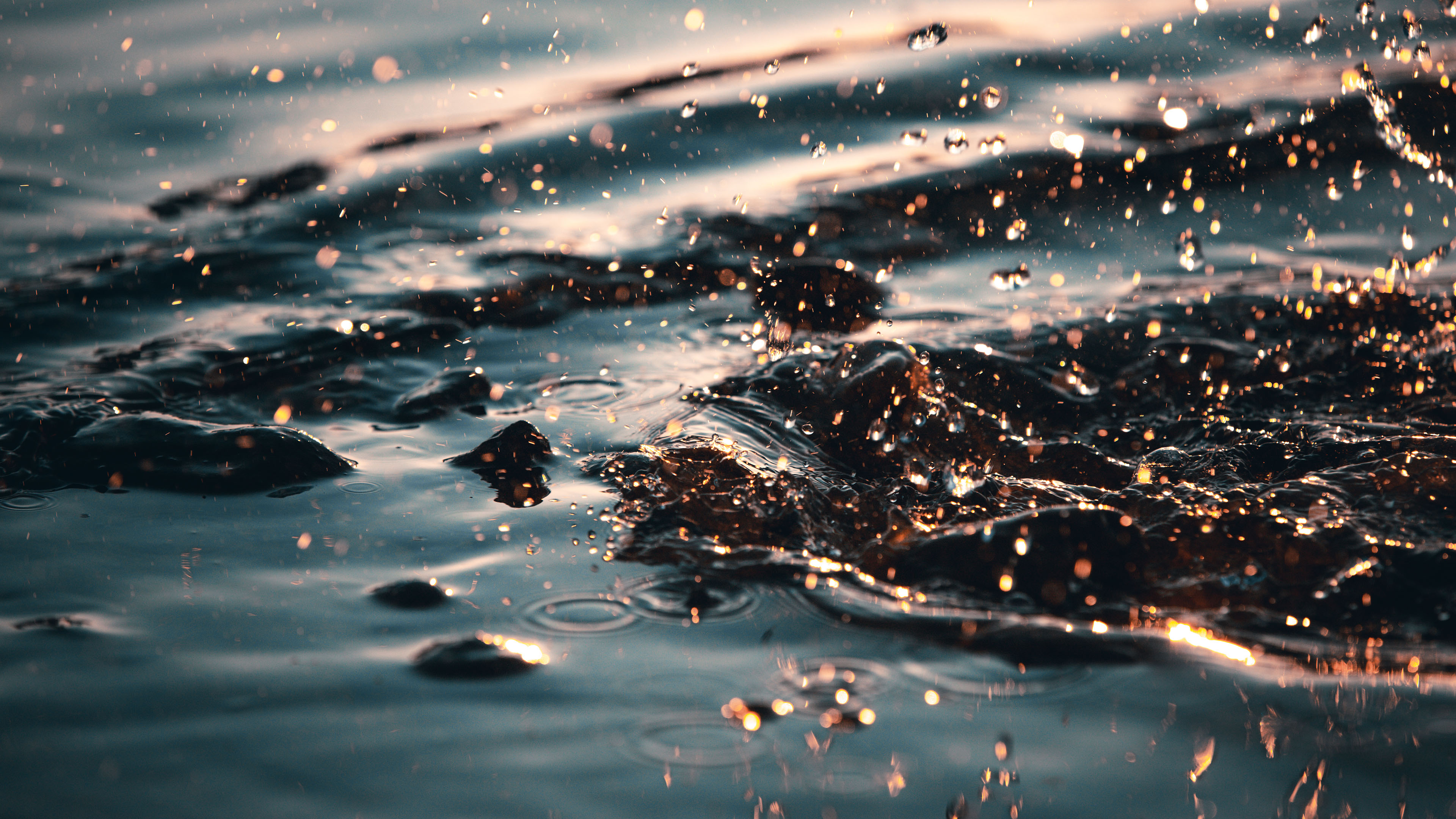 波浪,水滴,光影