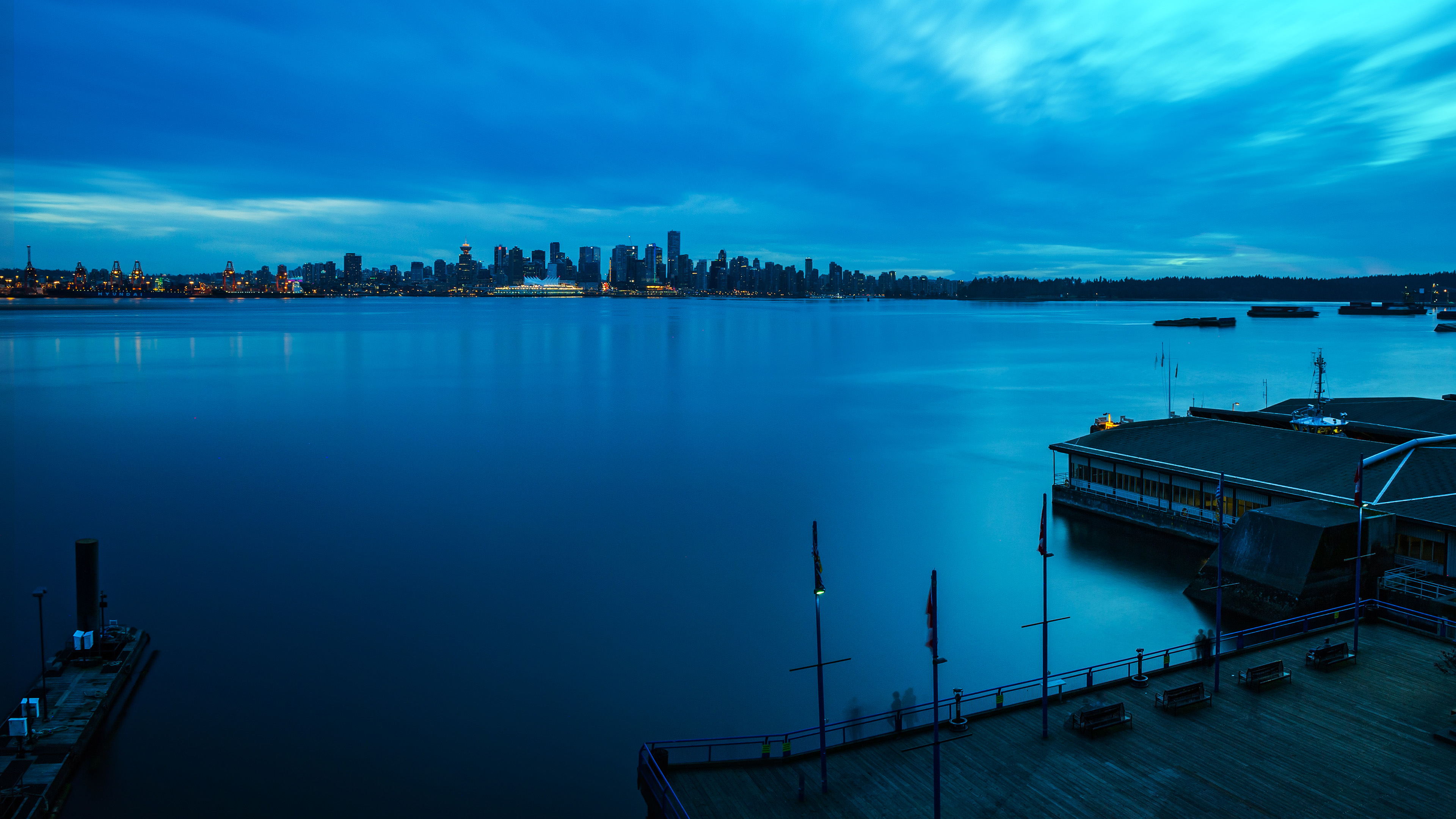 城市夜景,滨海,码头,傍晚