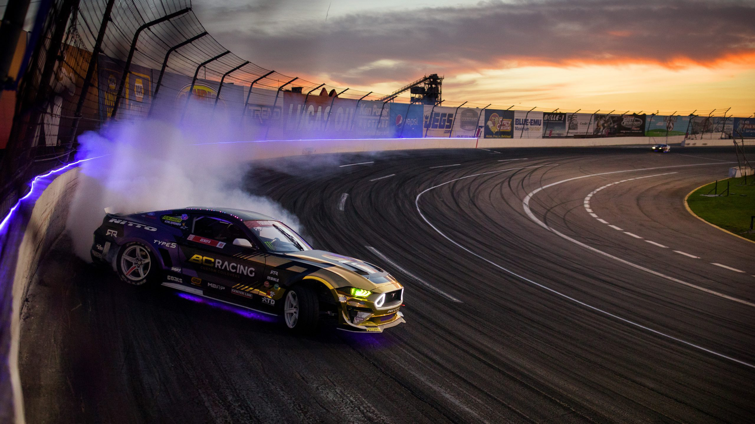 主机游戏,赛车,赛场,烟尘