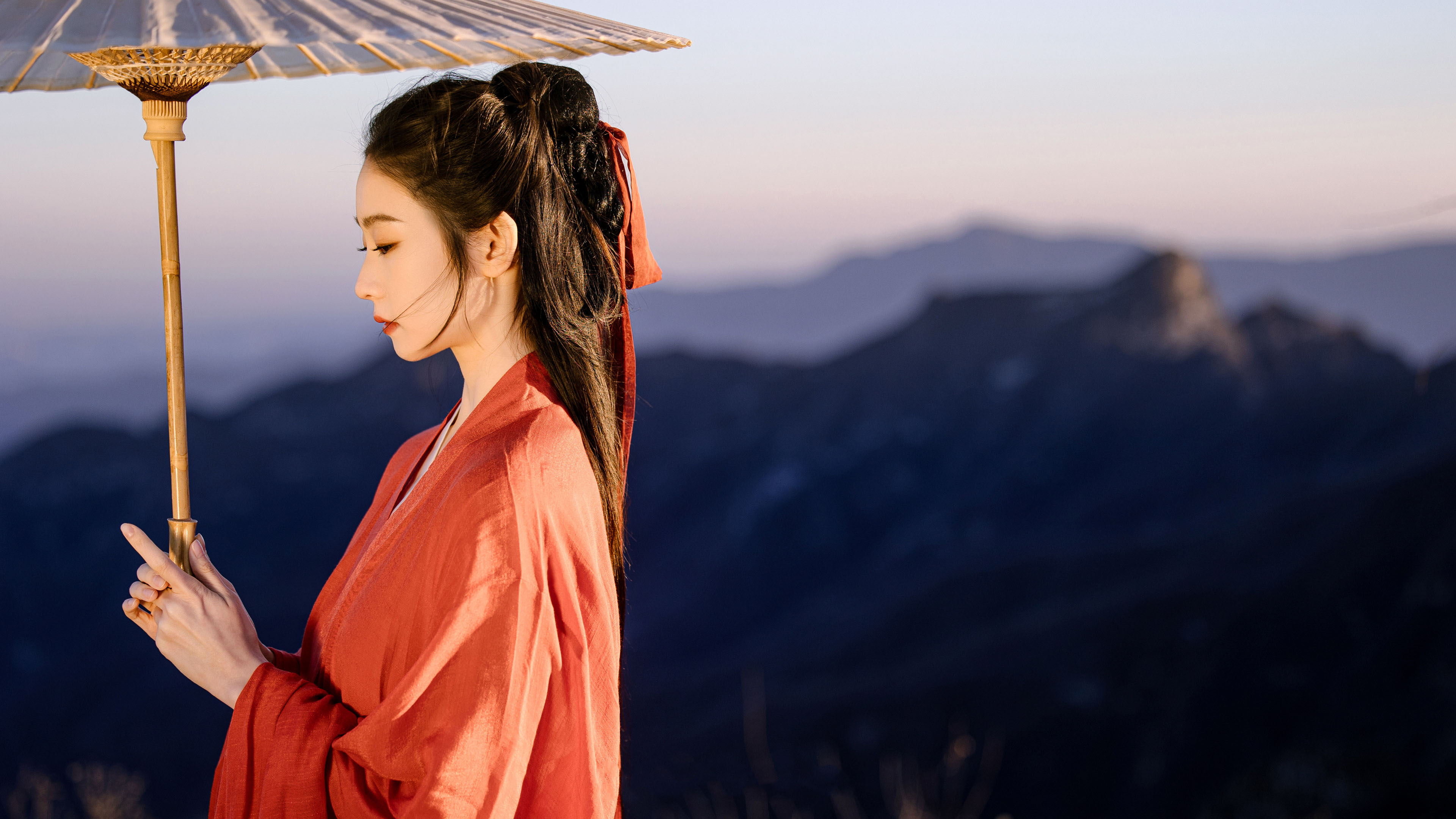 古风文艺,雨伞,红衣女子,古装