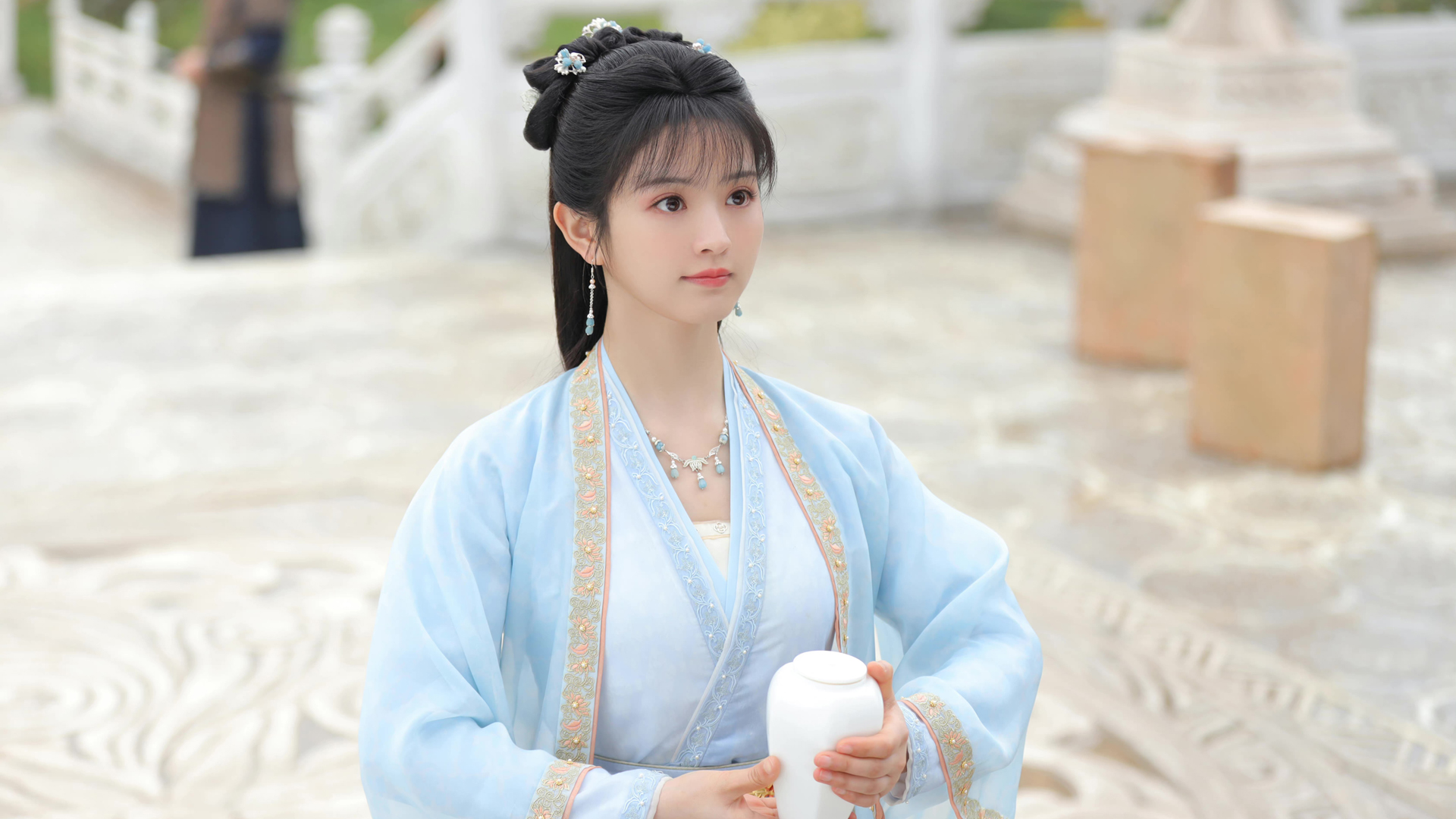 卿卿日常,田曦薇