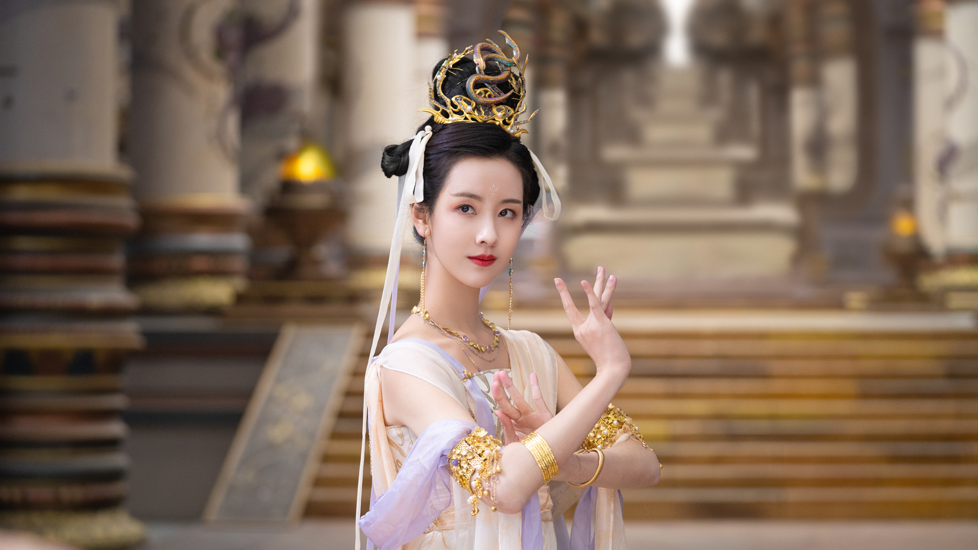 长月烬明,陈都灵