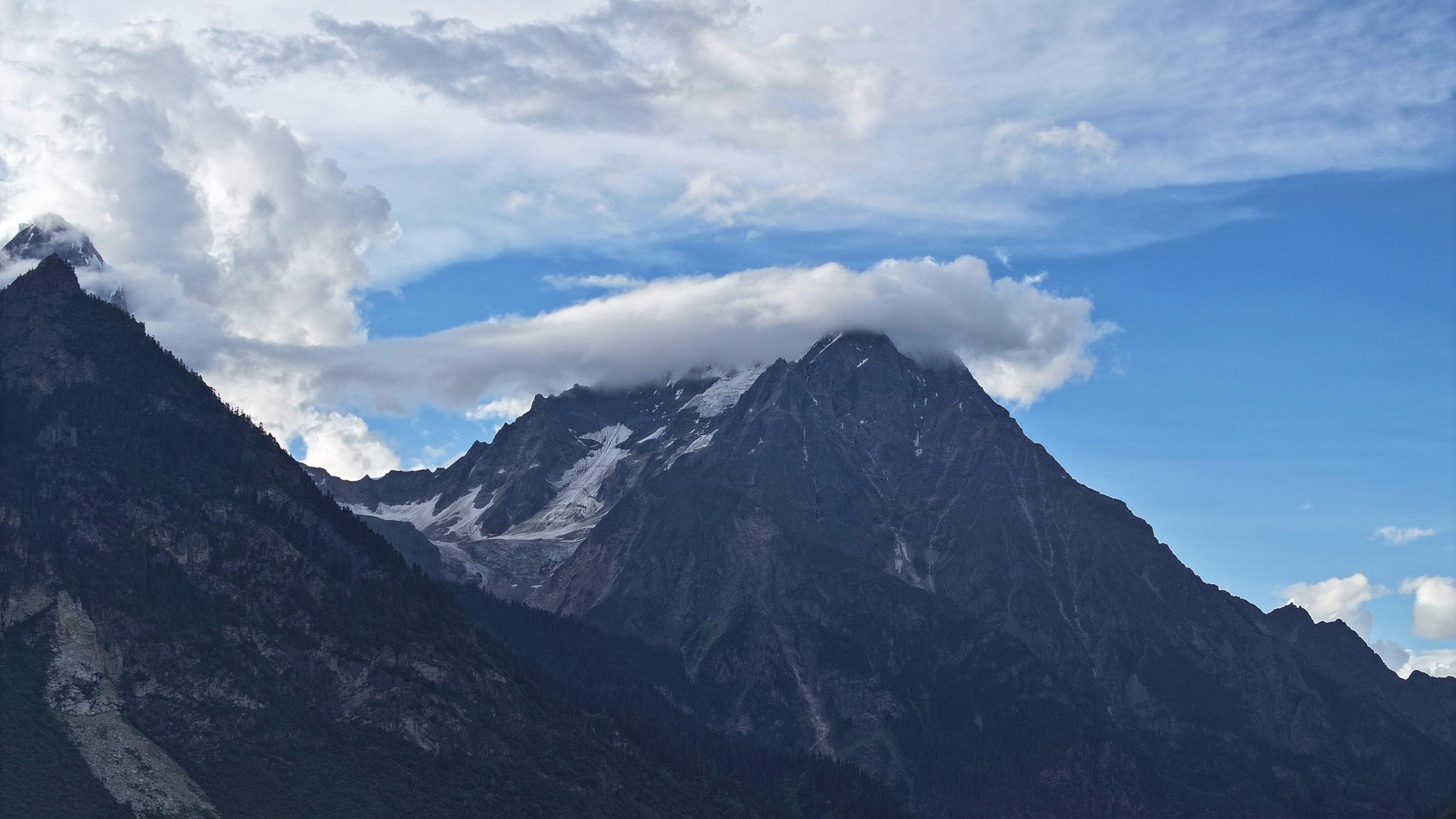 自然风光,山顶,云朵