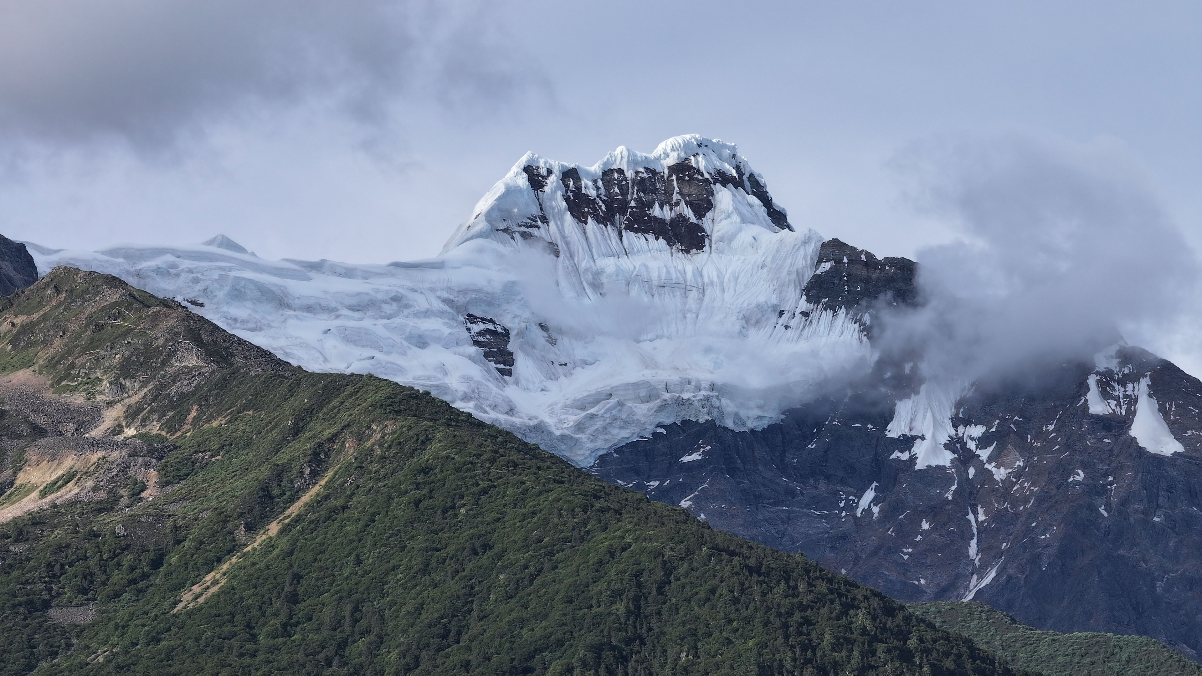 自然风光,雪山,山顶,雾