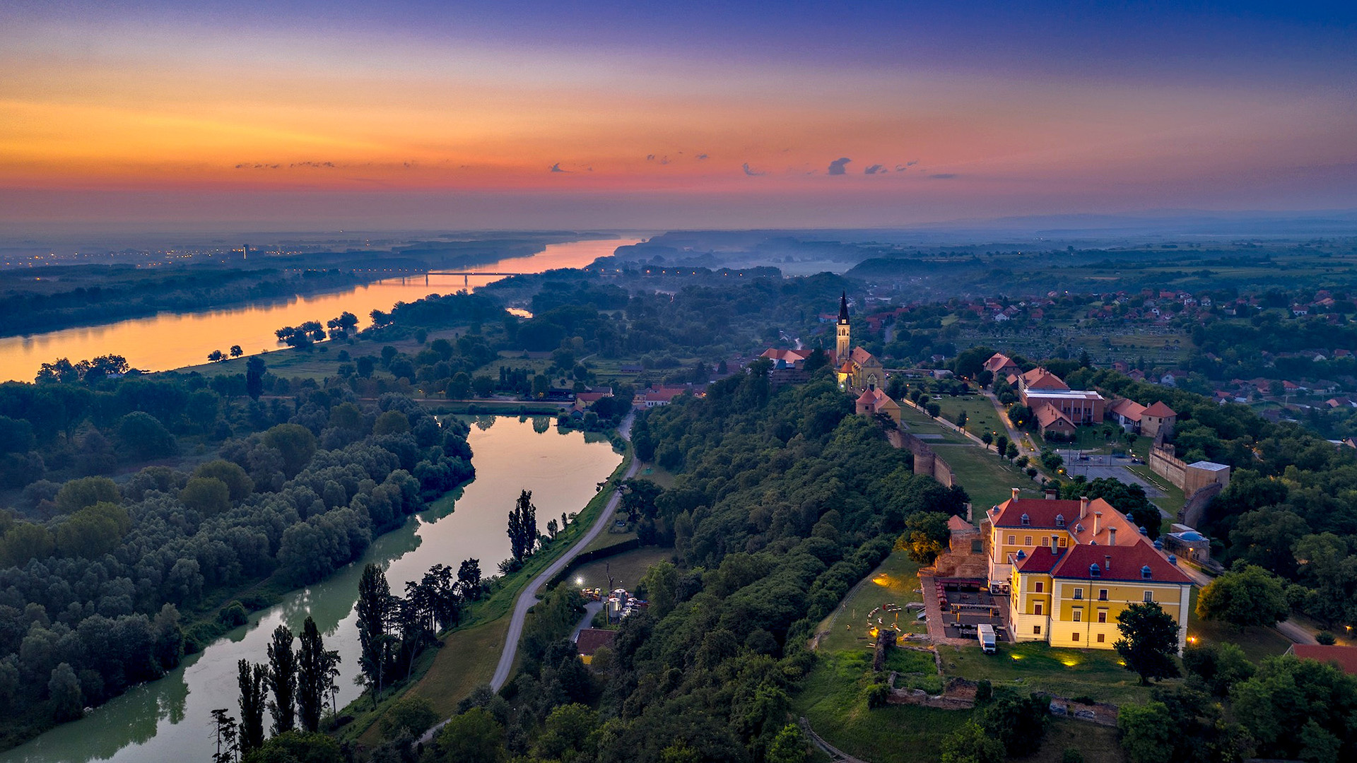 自然风光,城堡,树林,霞光