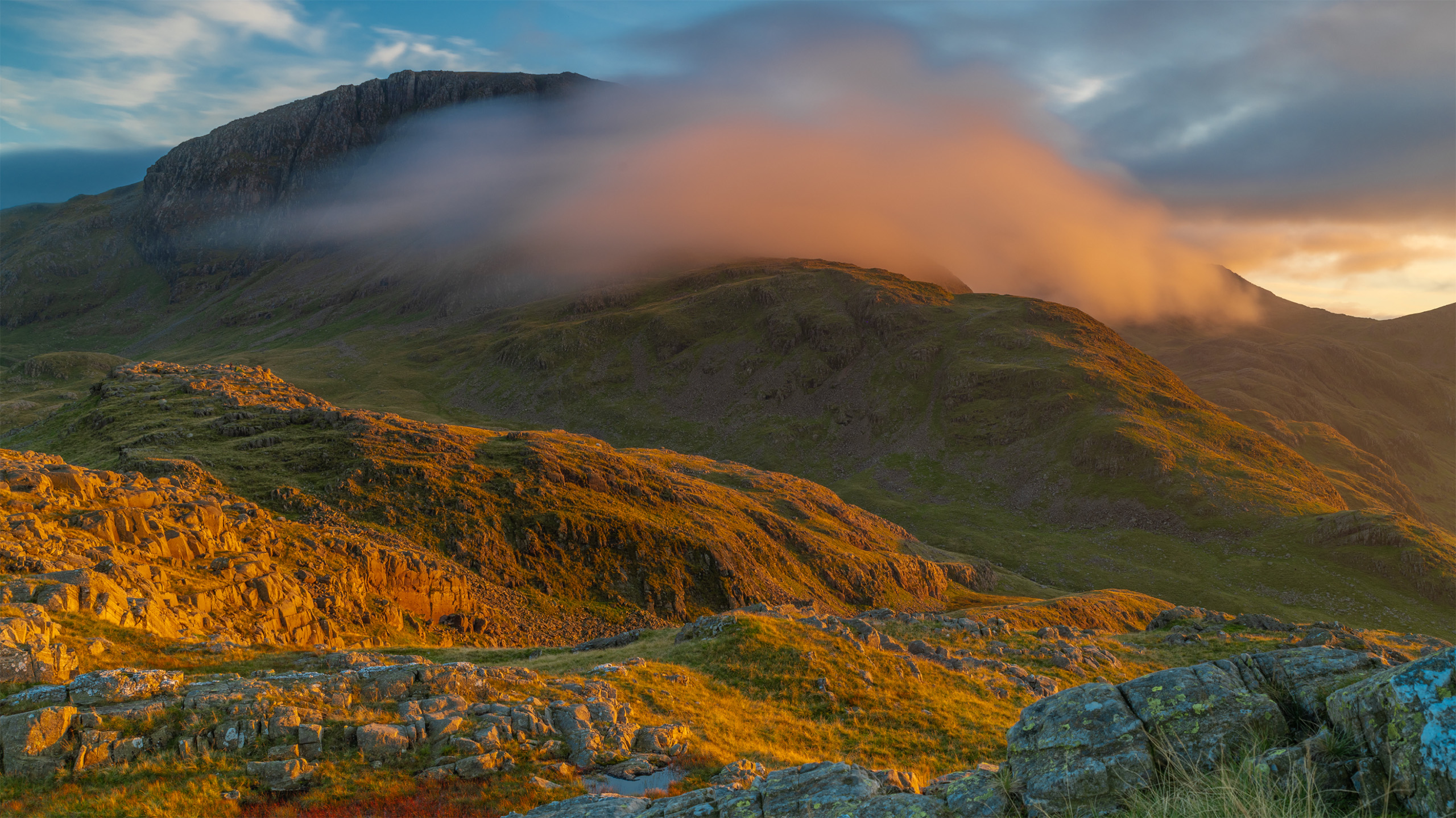 山坡,岩石,尘雾,丘陵
