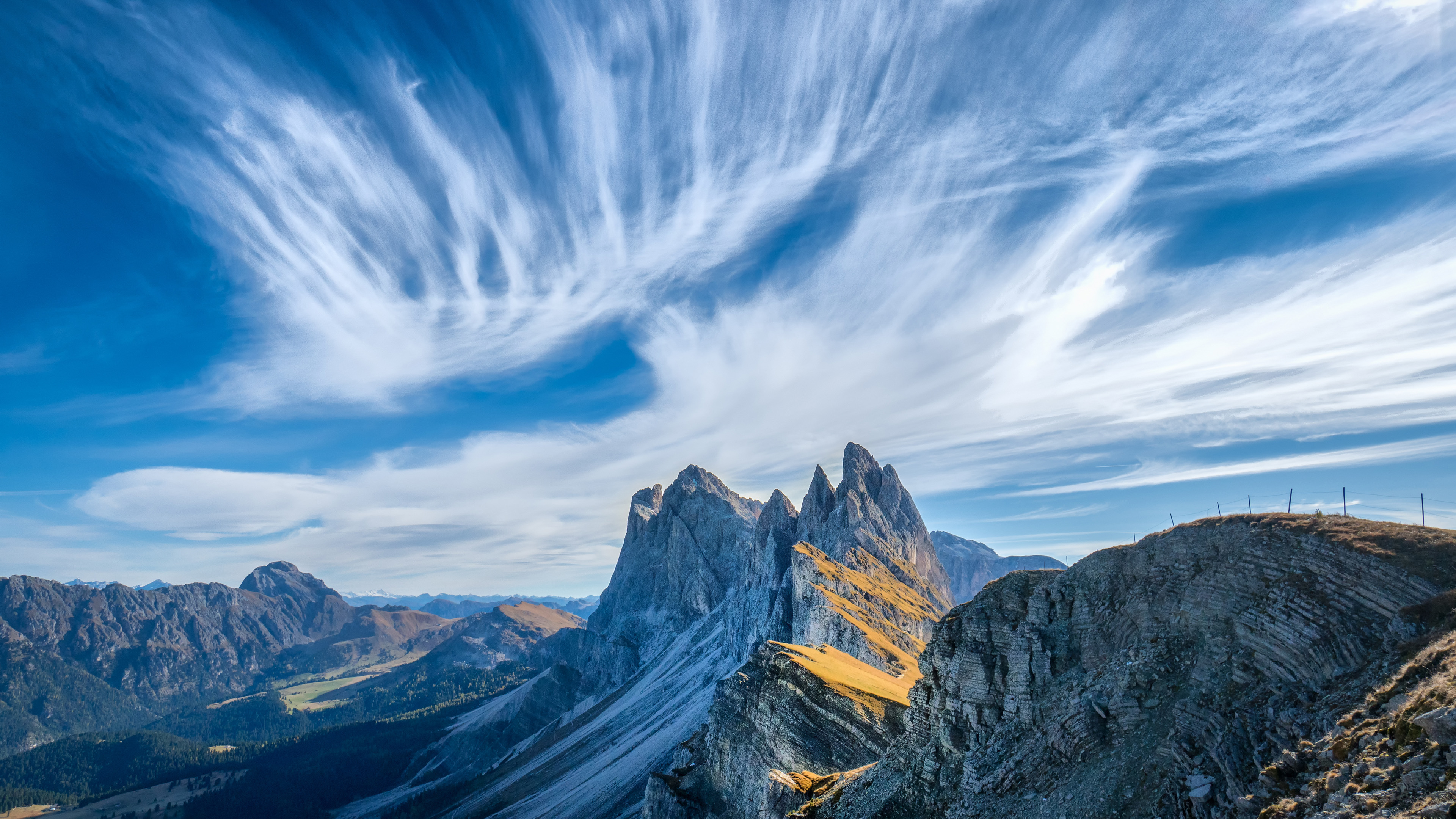 自然风光,云彩,山峰,山脉