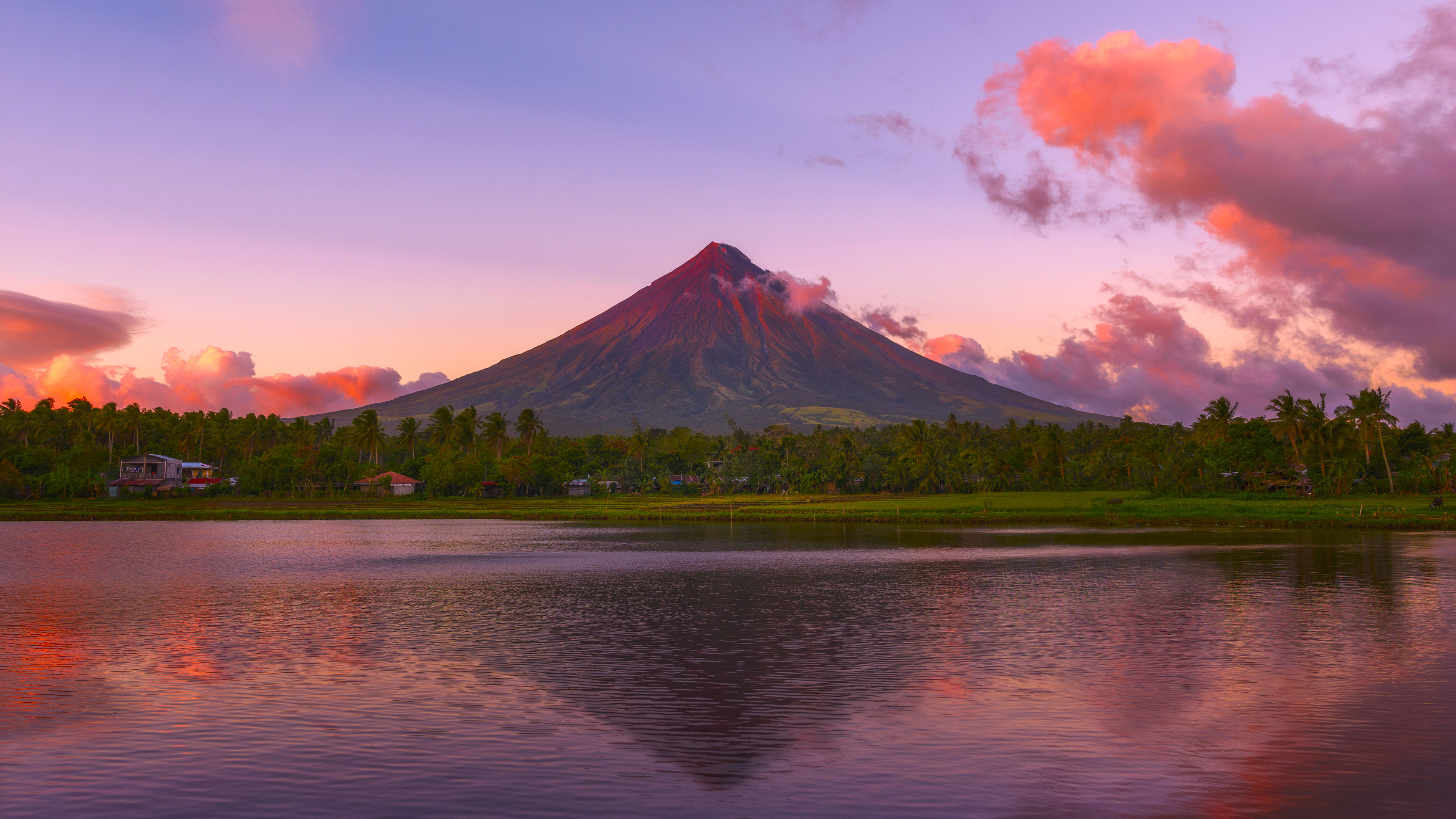 晚霞,火山,树林,倒影