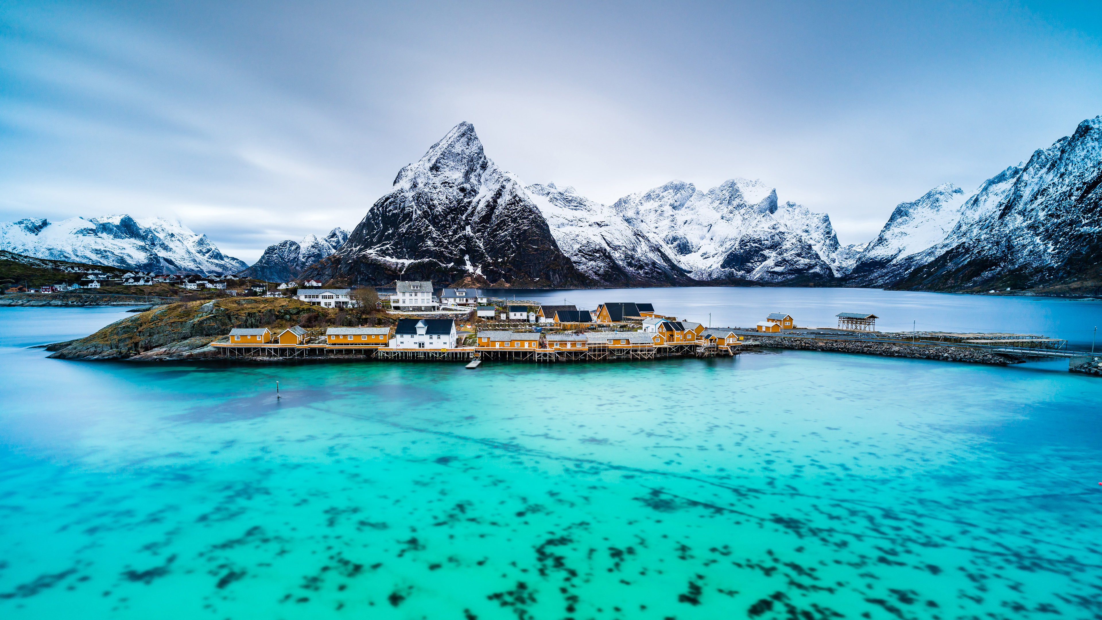 挪威,冰山,清澈湖水,乡村