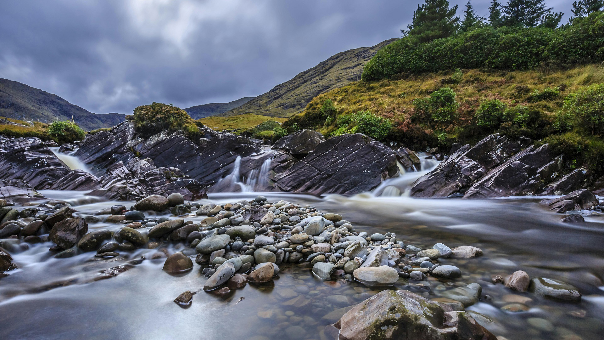 自然风光,小溪,石头,山坡