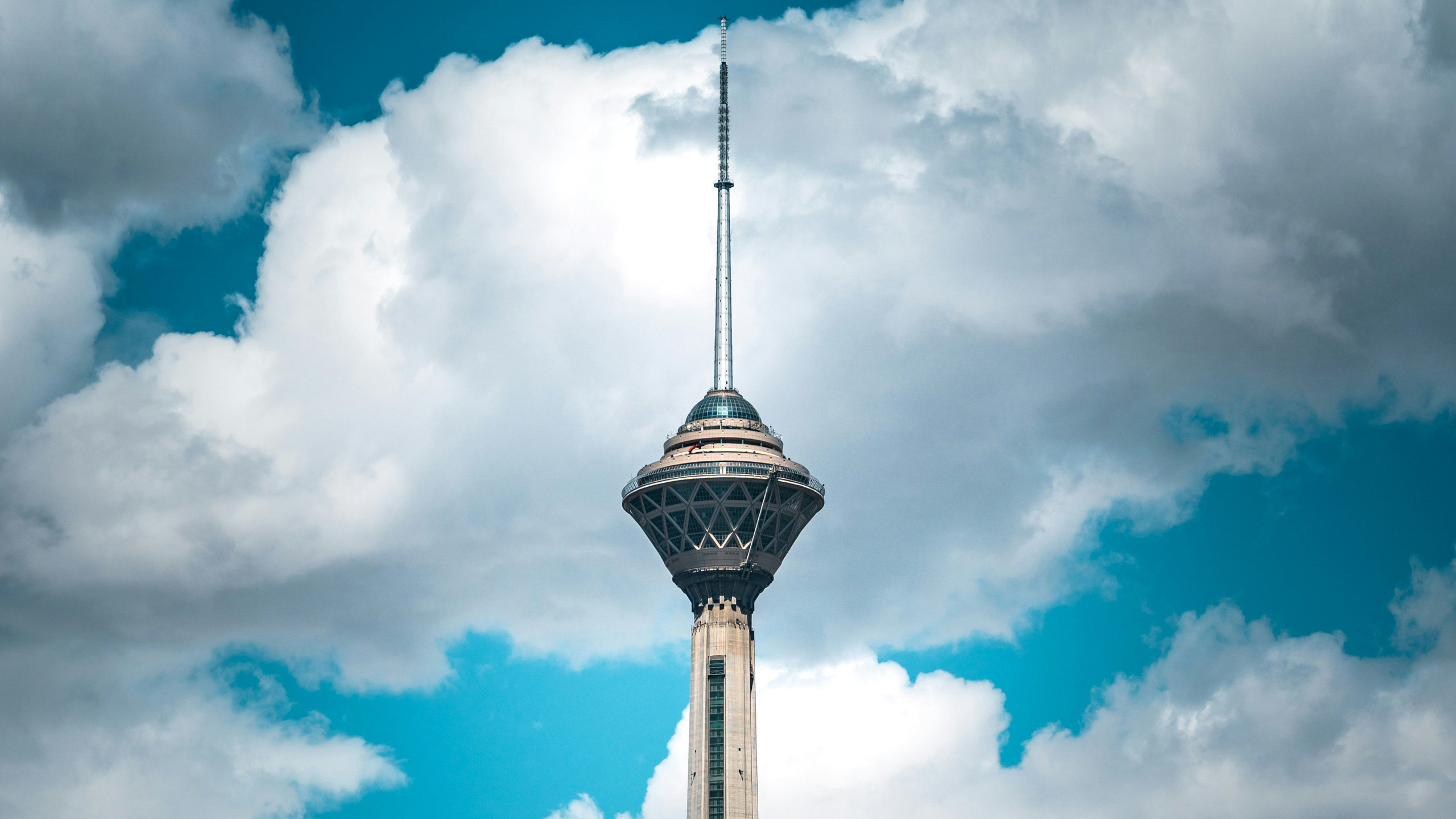 城市,电视塔,蓝天白云